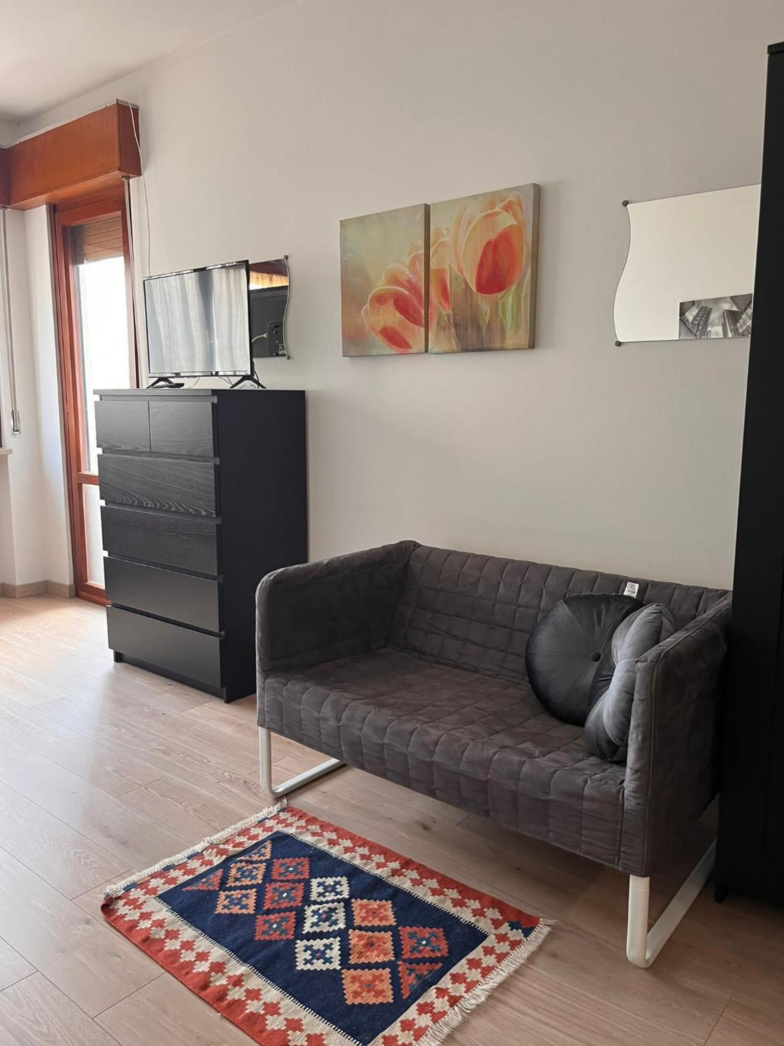 Three-Bedroom Apartment photo 2