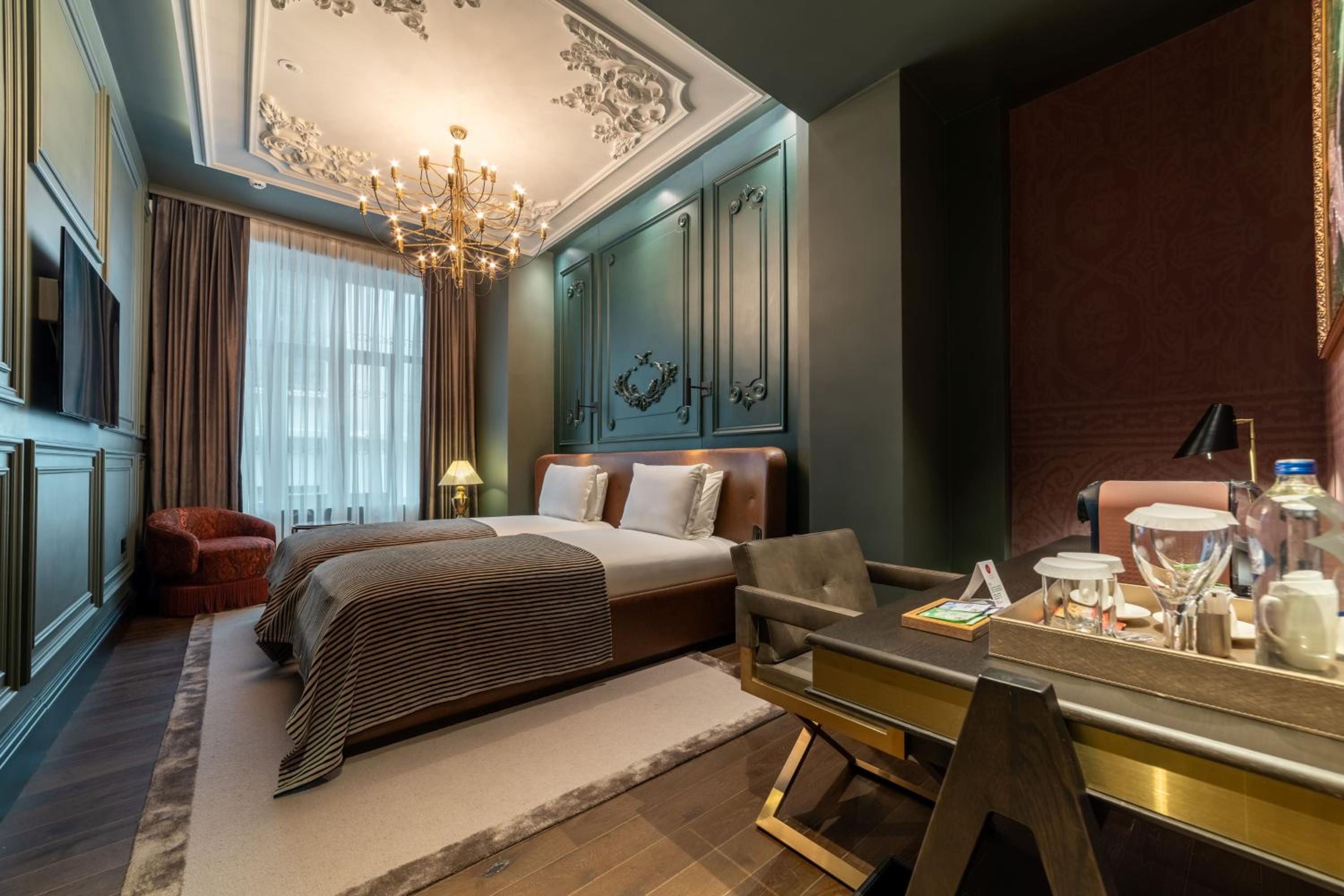 Deluxe Twin Room with City View photo 1