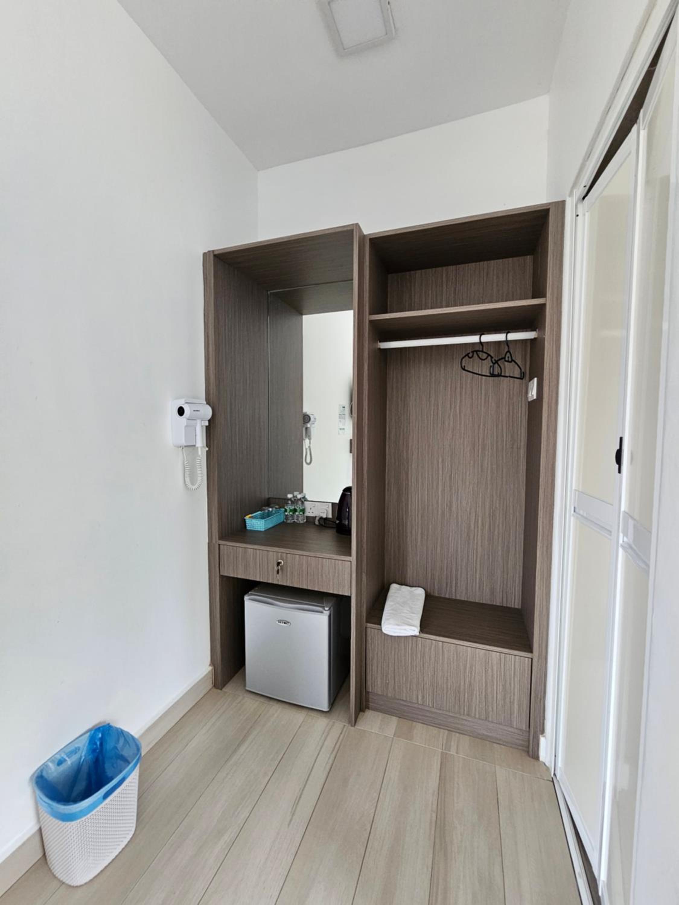 Deluxe King Room photo 2