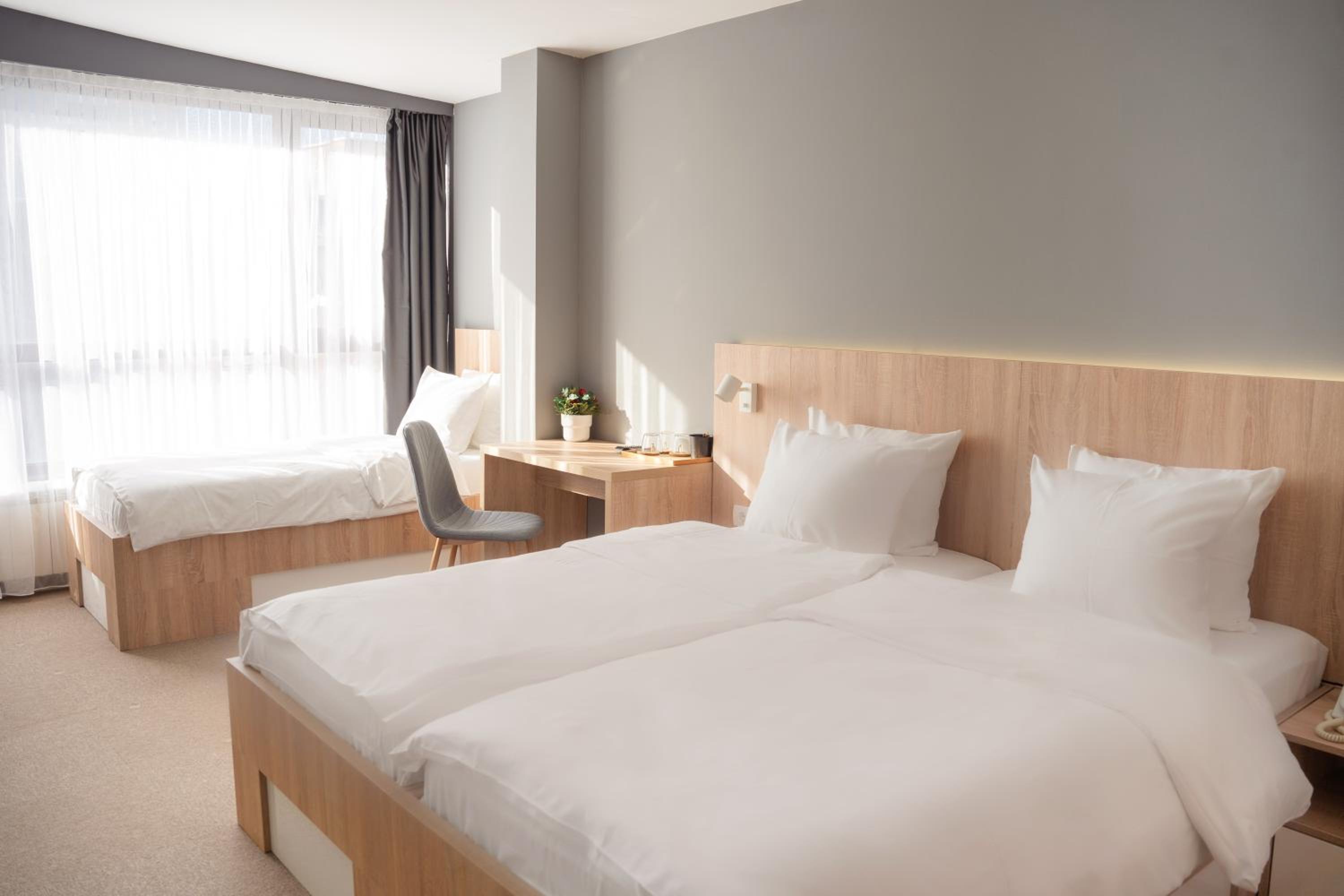 Standard Triple Room - Photo 3