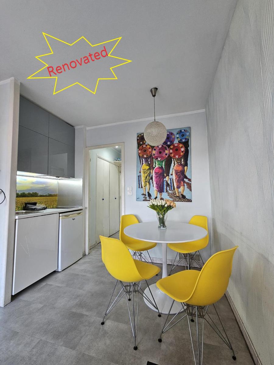 Studio Apartment with Balcony