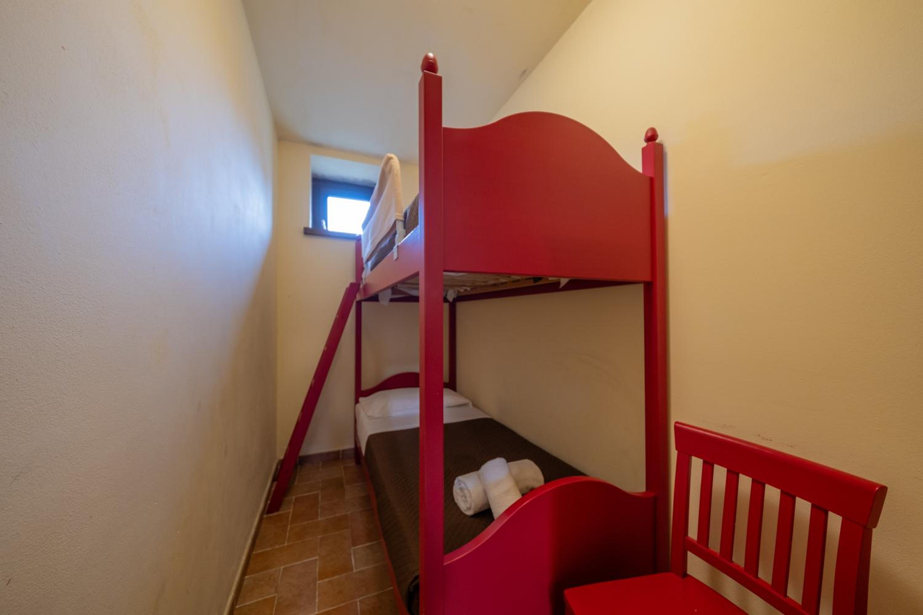 Three-Bedroom Apartment - Photo 5