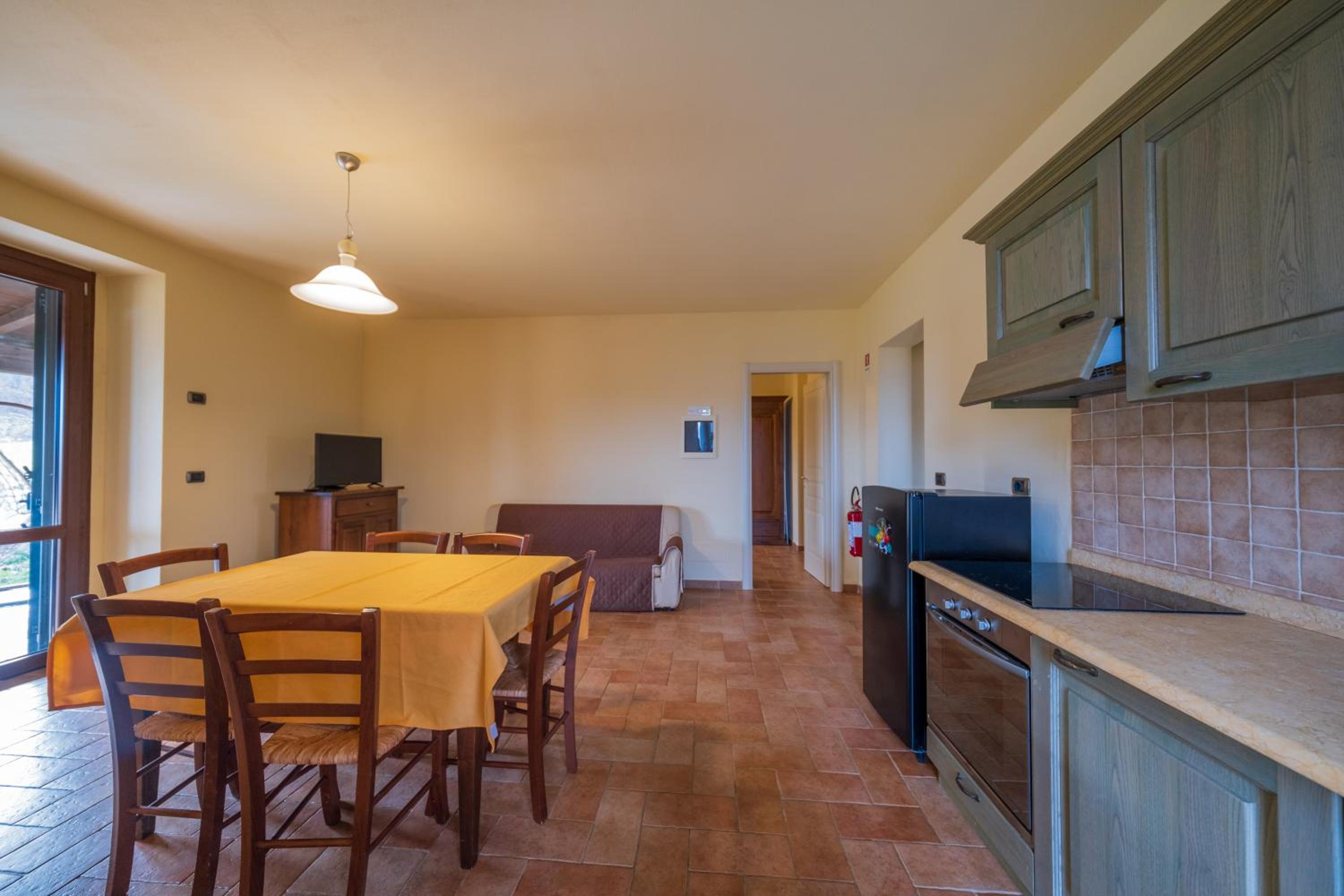 Three-Bedroom Apartment - Photo 10