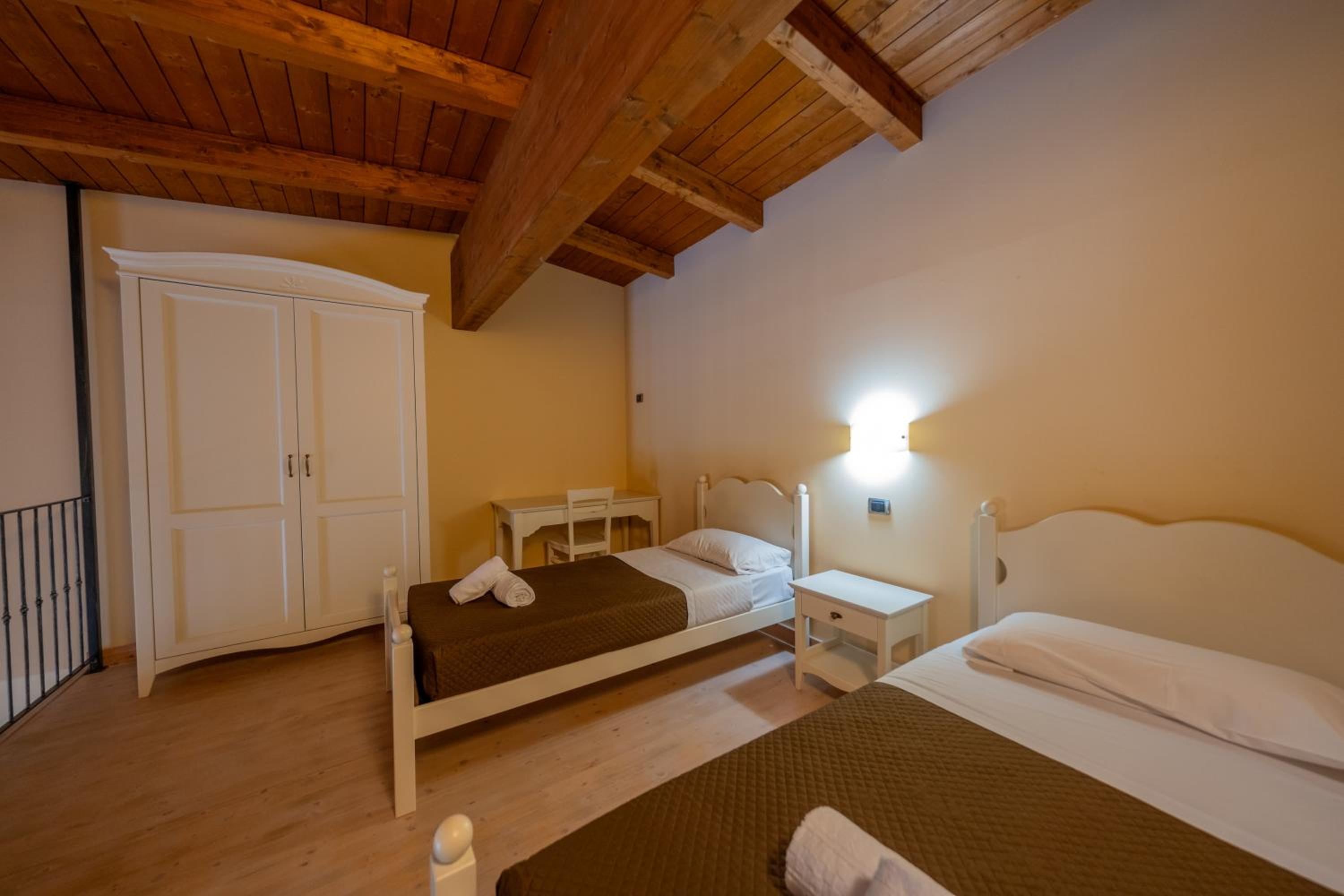 Standard Two-Bedroom Apartment - Photo 4