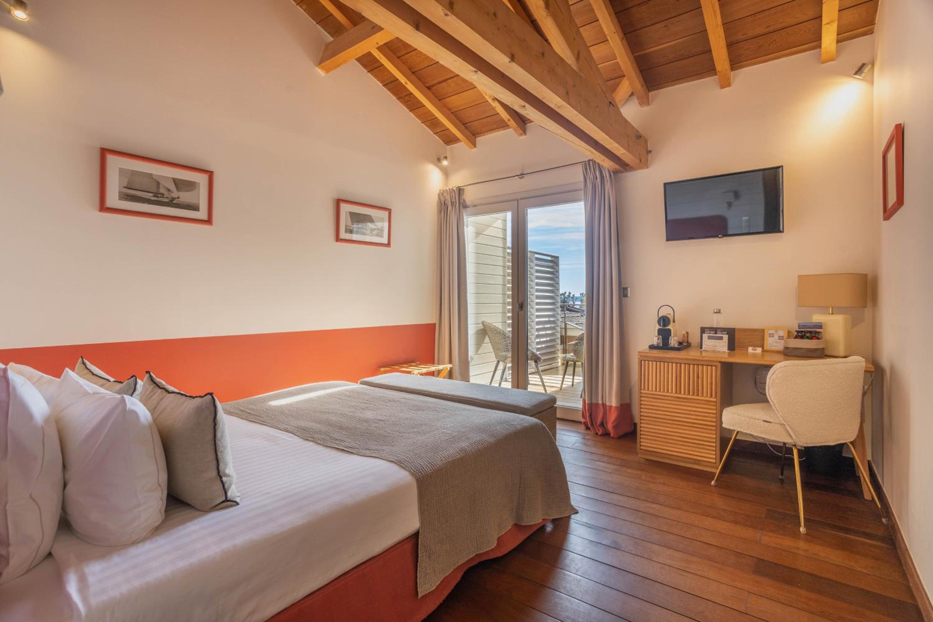 Cocoon Room Sea Side photo 2
