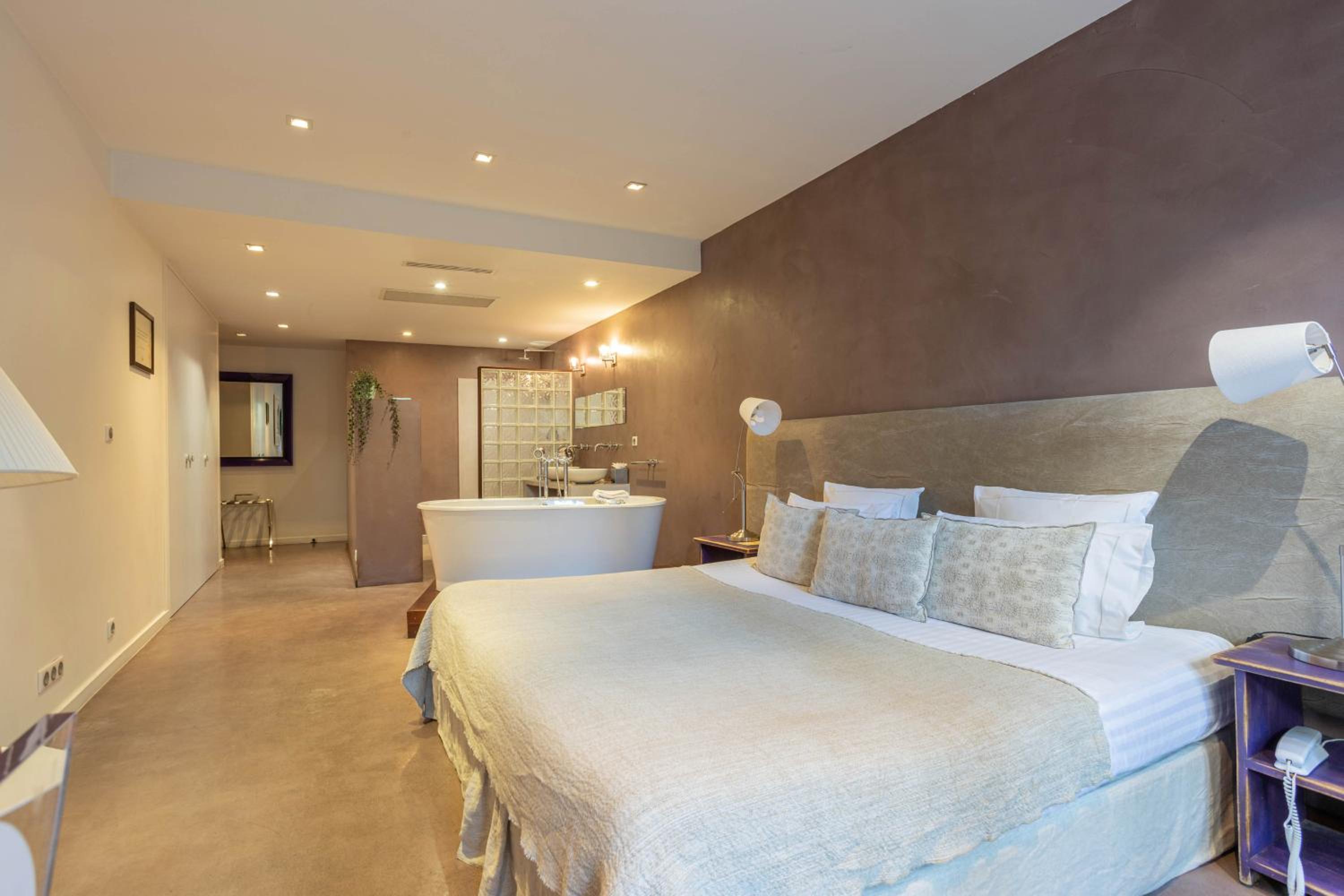 Romance Room photo 2