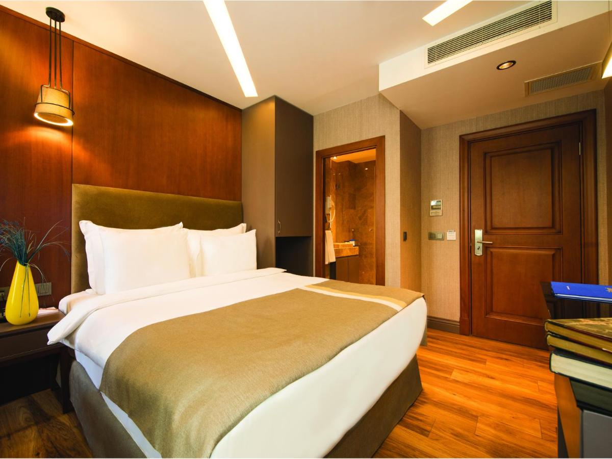 Standard Double Room photo 2