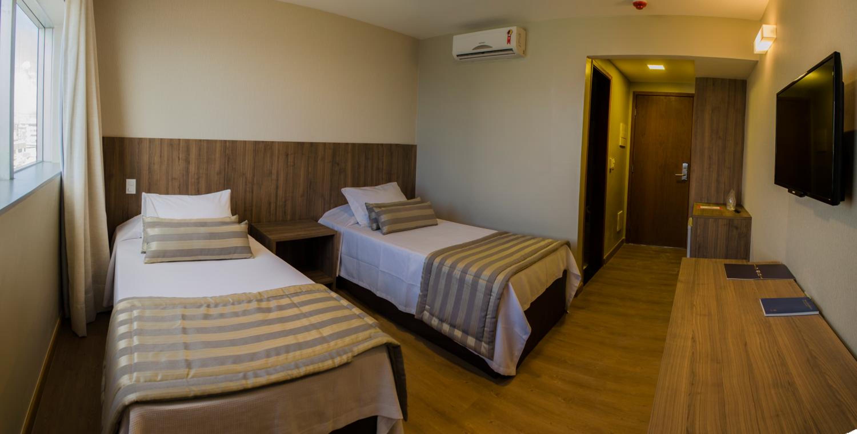 Luxury Twin Room photo 3