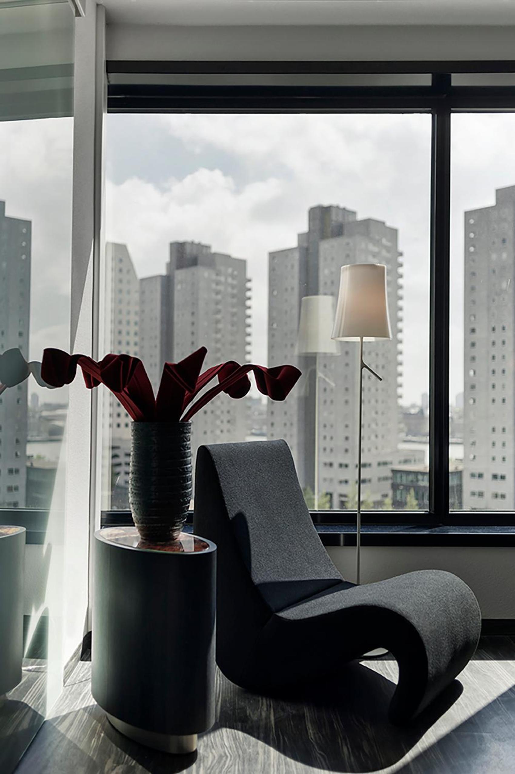 Superior King Room with Harbor View photo 2