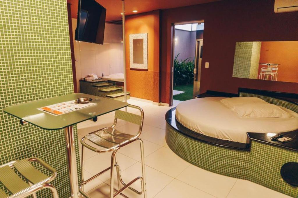 Studio with Spa Bath - Photo 3