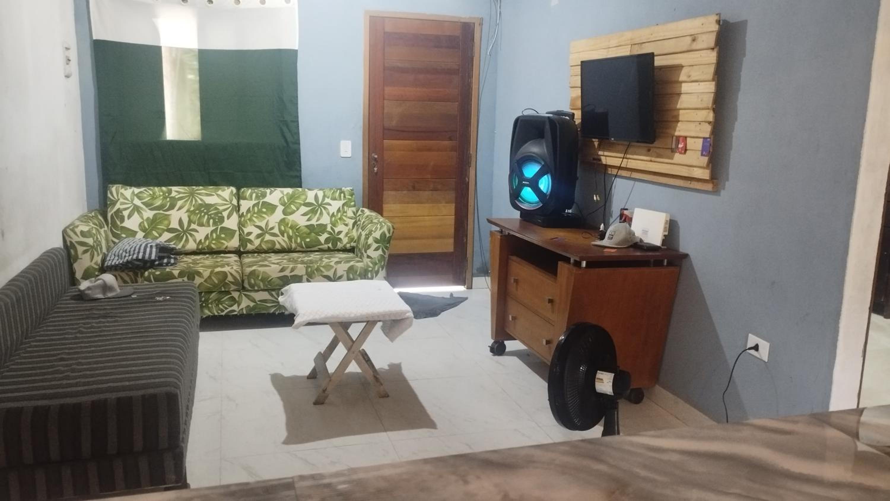 一卧室房屋