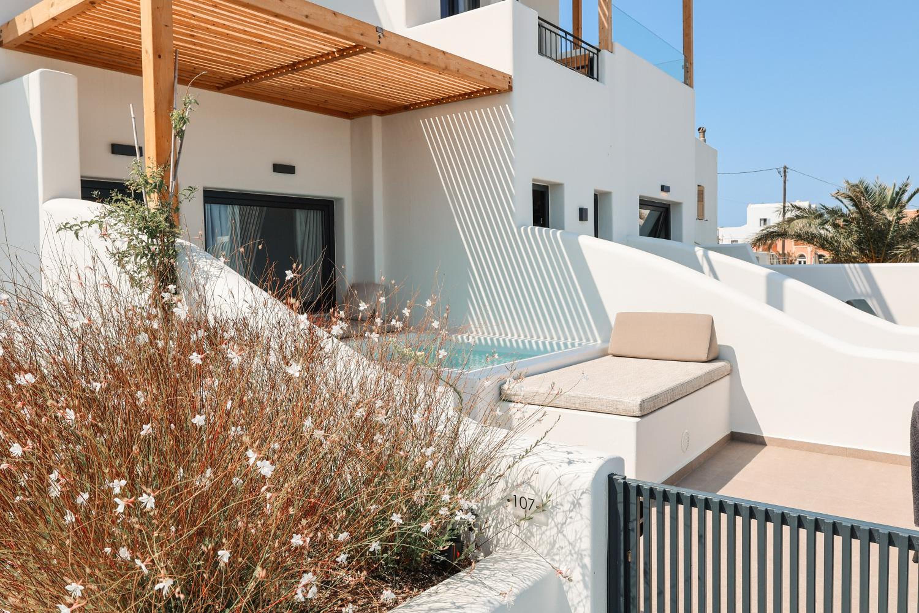 Exclusive Suite with Panoramic Sea View and Outdoor Hot Tub photo 2