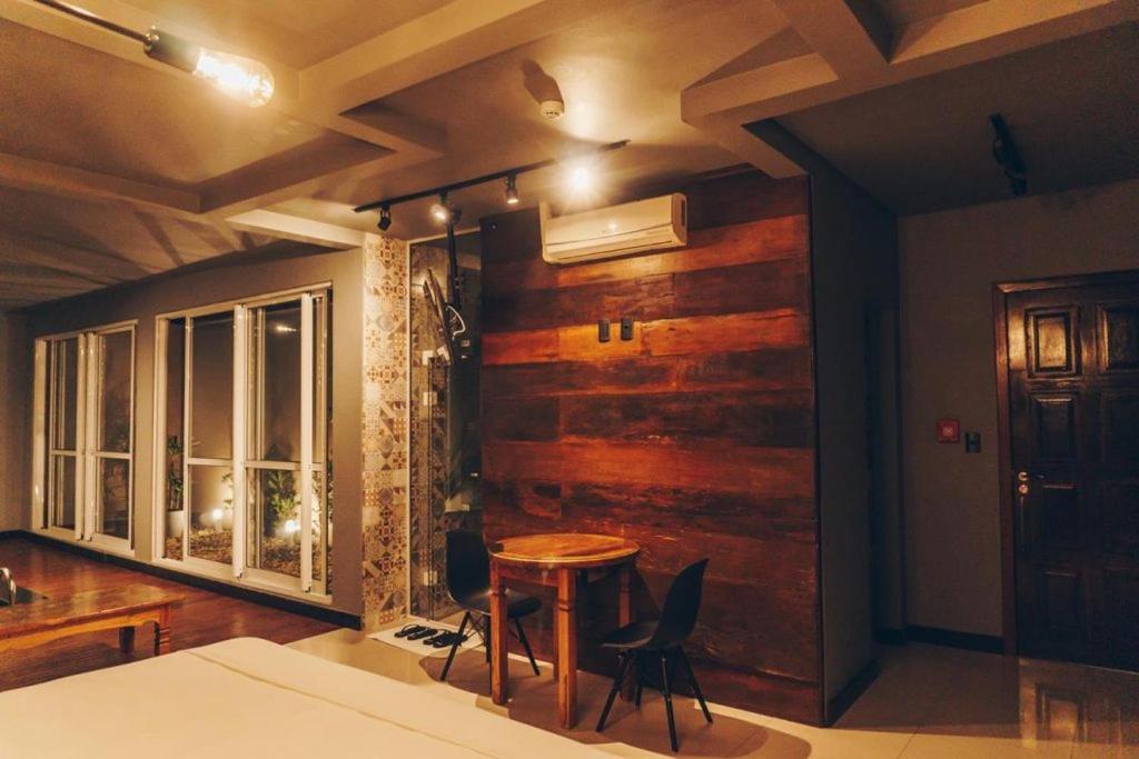 Junior Suite with Private Pool - Photo 4