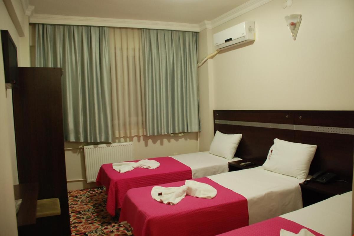 Triple Room photo 2