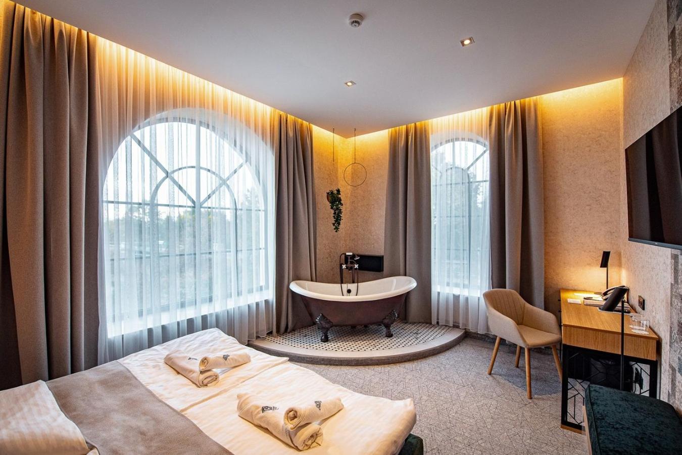 Junior Suite With Garden View photo 2