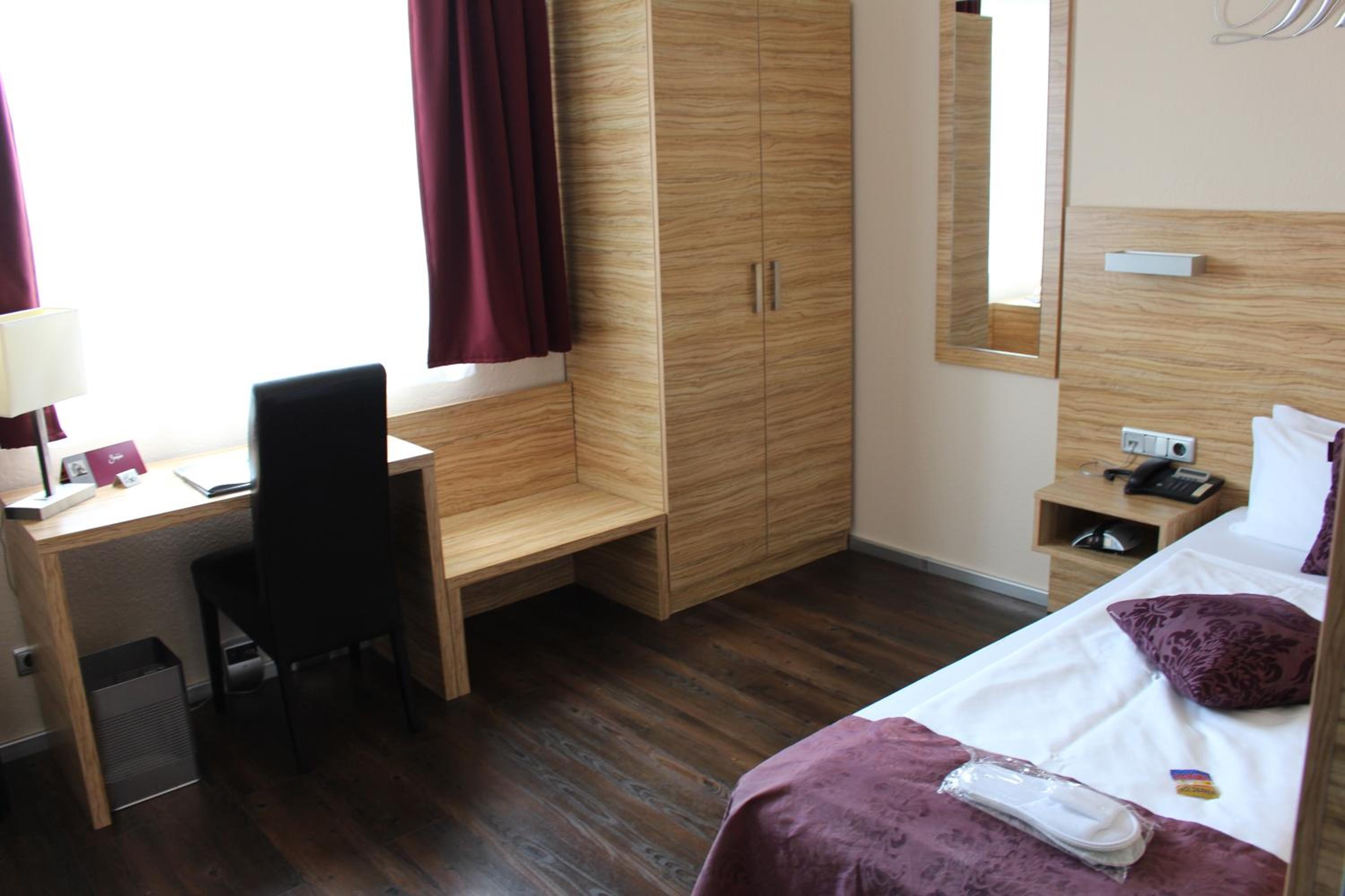 Standard Single Room