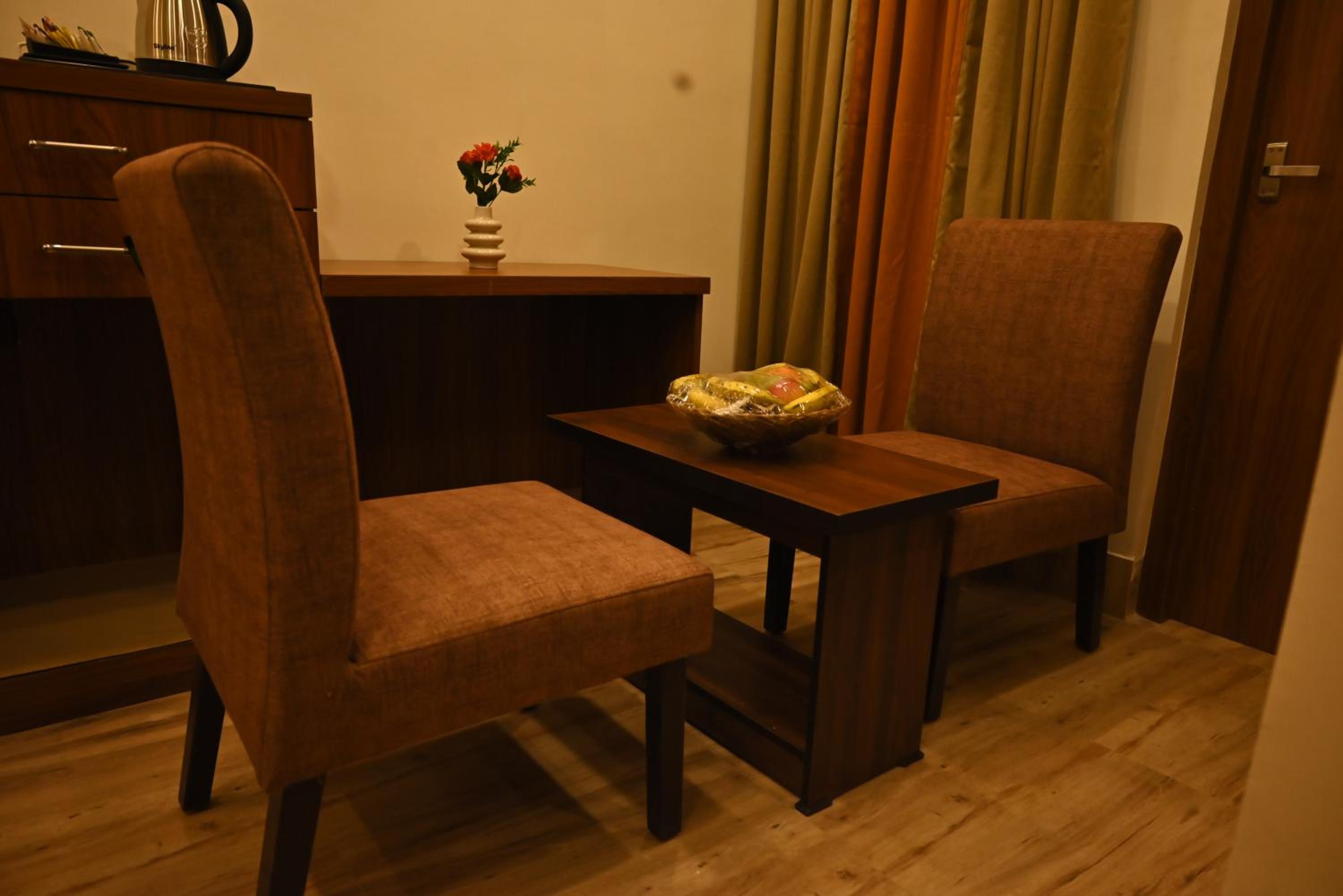 Super Deluxe Room - Photo 10