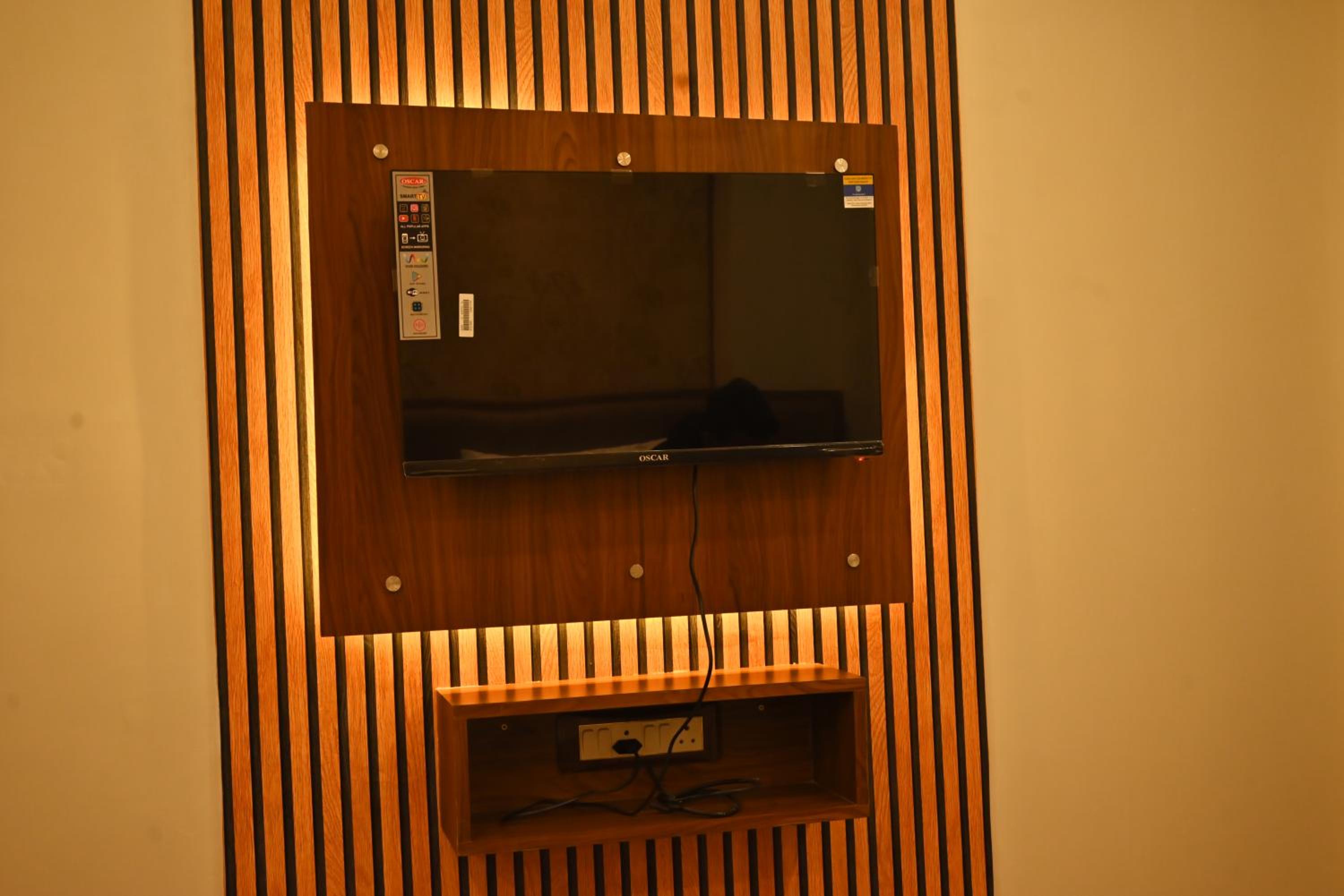 Super Deluxe Room - Photo 12