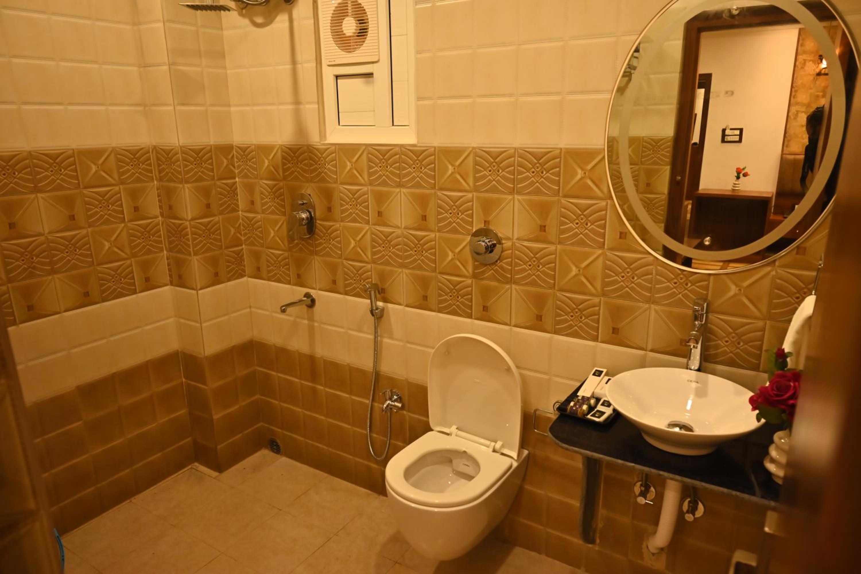 Club Room - Photo 26