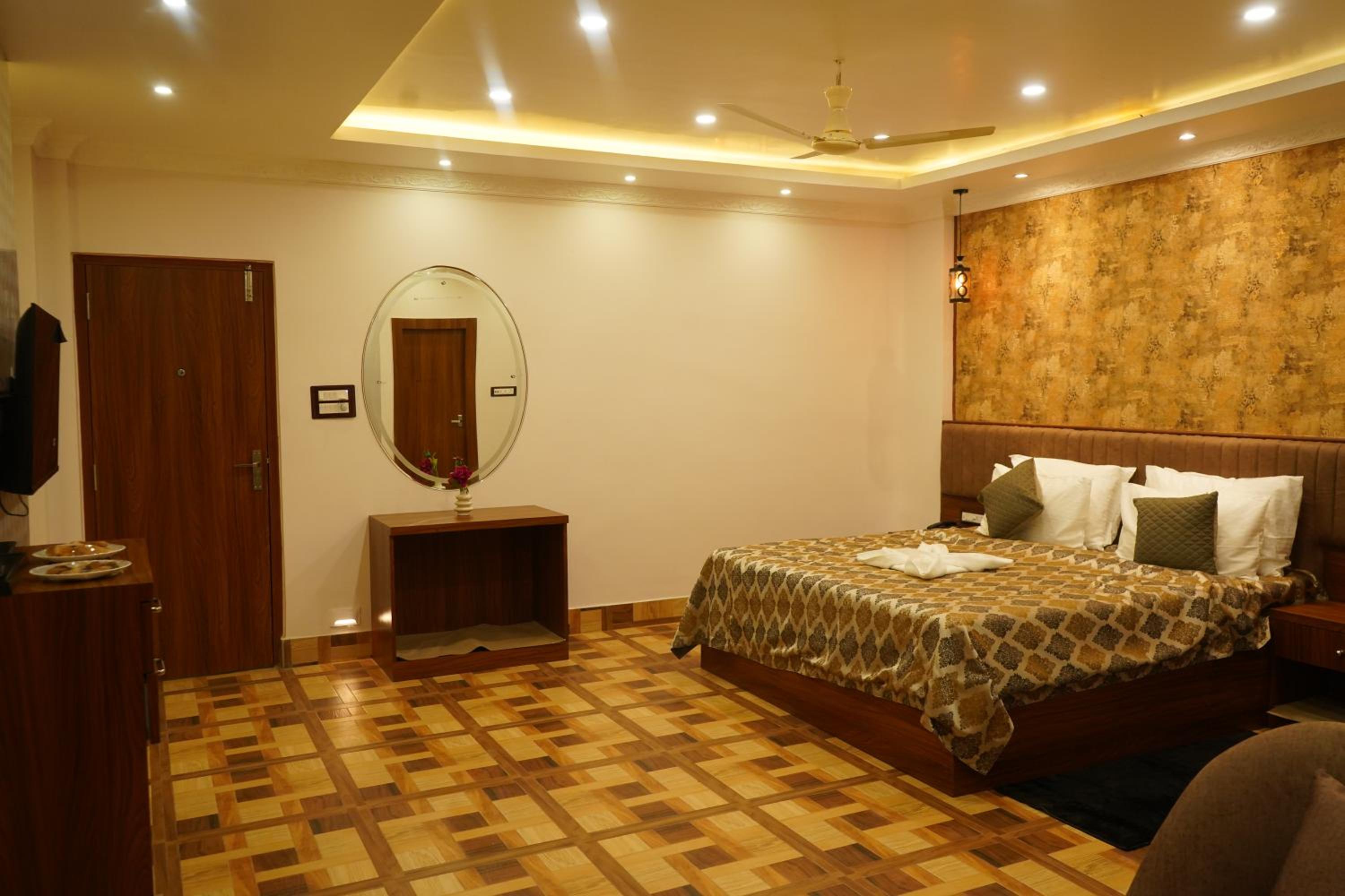 Club Room - Photo 7