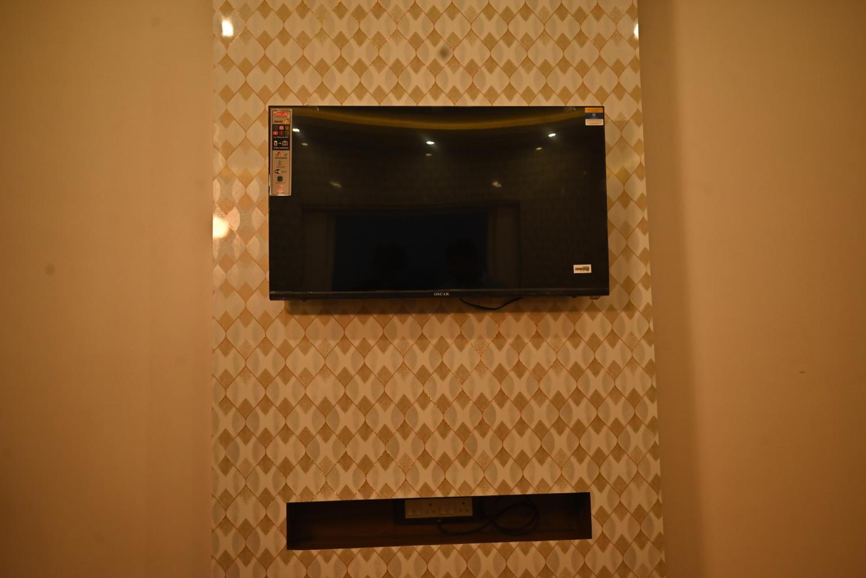 Premium Club Room - Photo 29