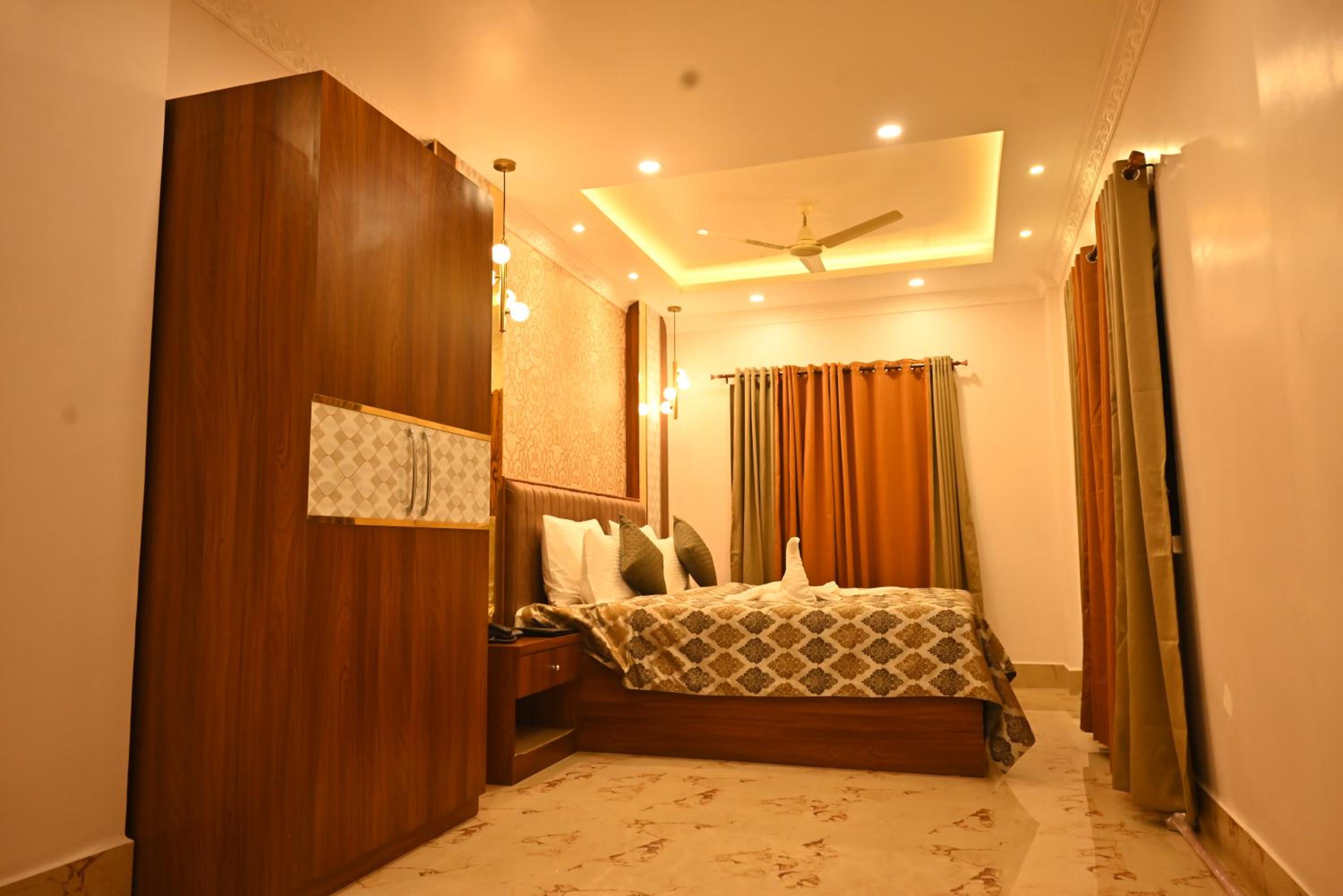 Royal Suite Room - Photo 17