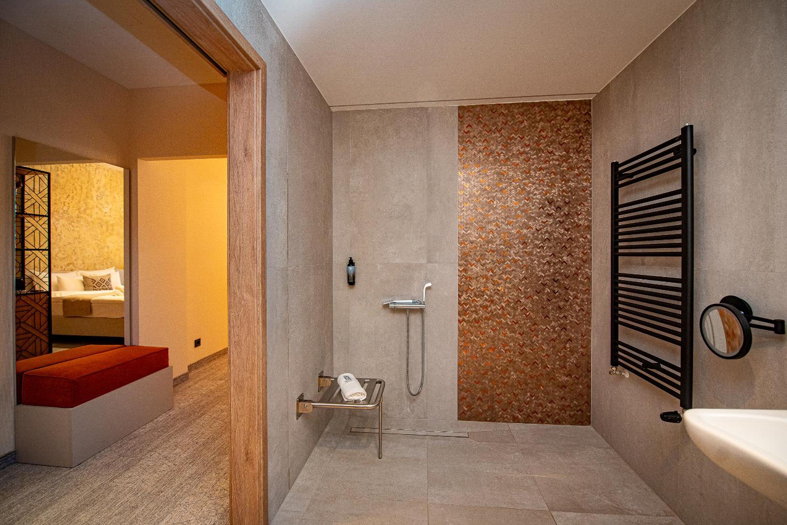 Junior Suite With Balcony photo 3