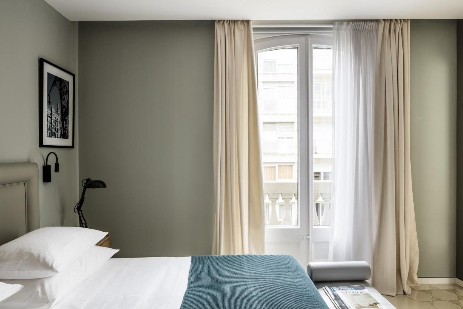 Four-Bedroom Luxury Apartment photo 3