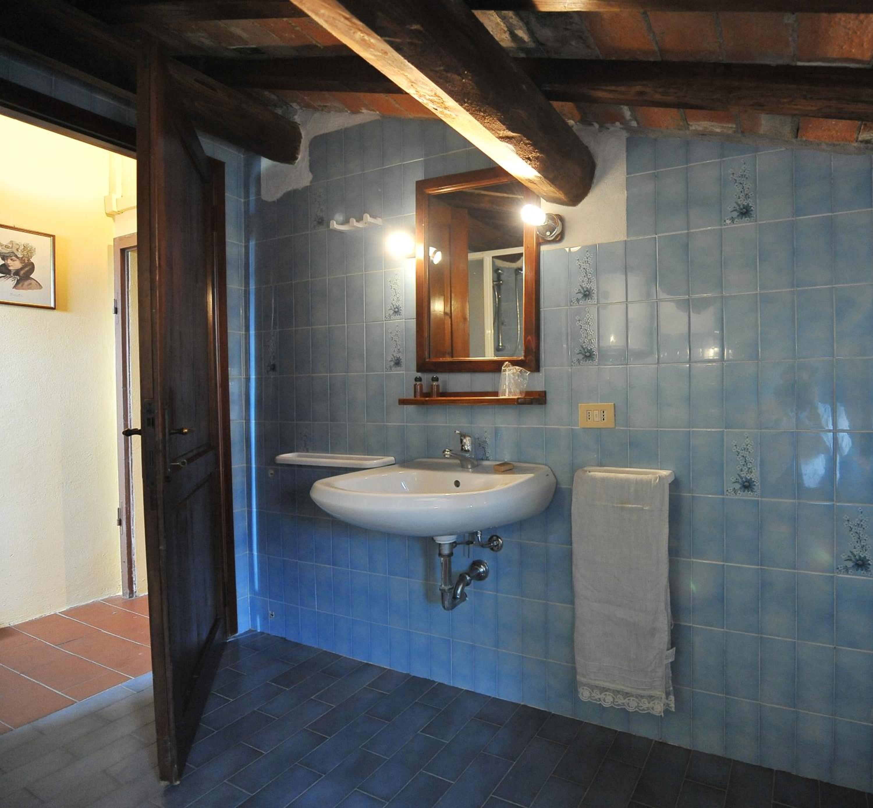 Two-Bedroom Apartment - Annex photo 2