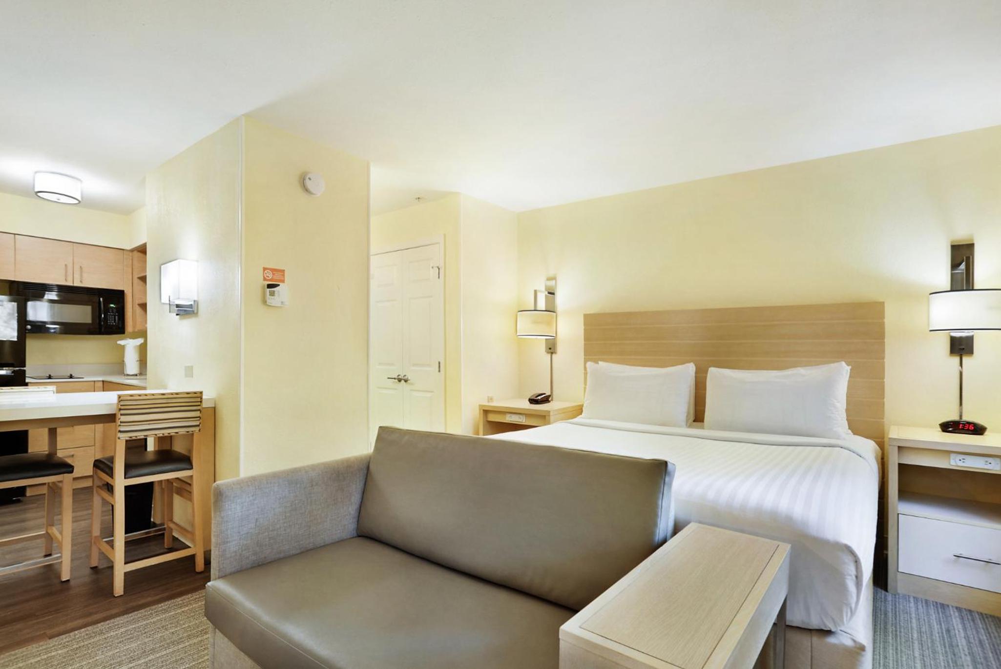 Standard Room - Photo 9