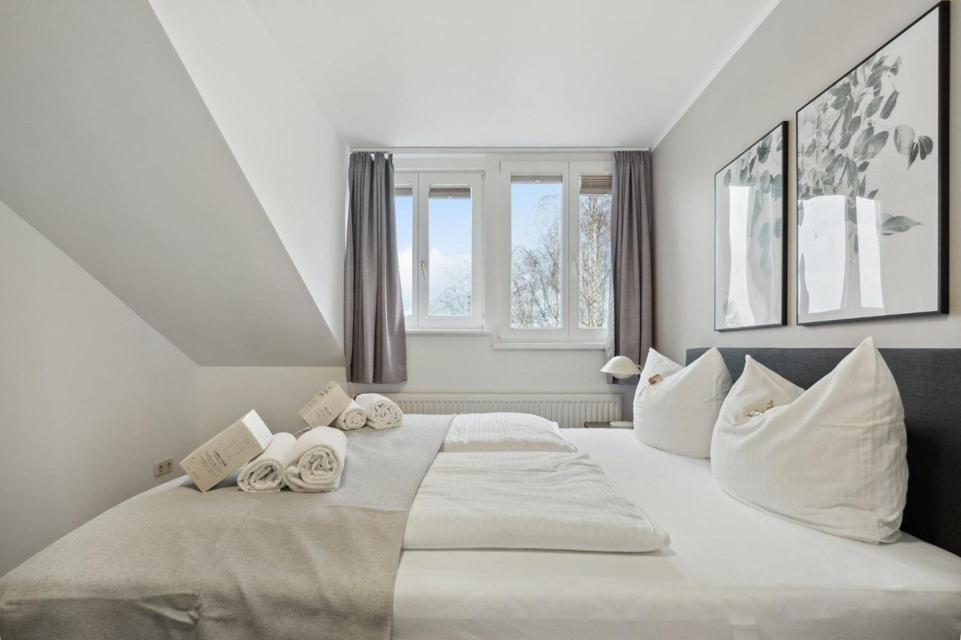 One-Bedroom Attic Suite photo 1
