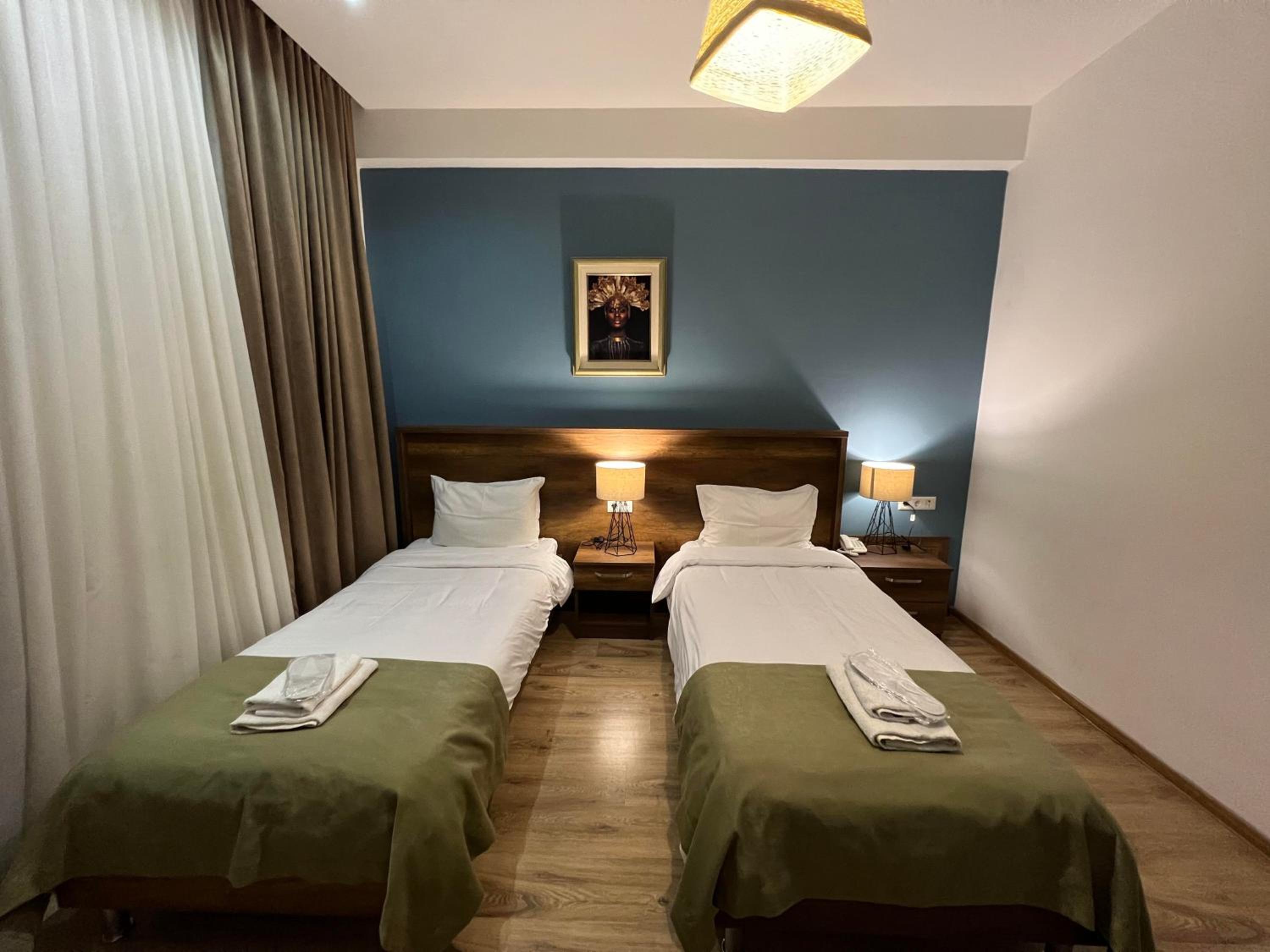 Standard Twin Room photo 2