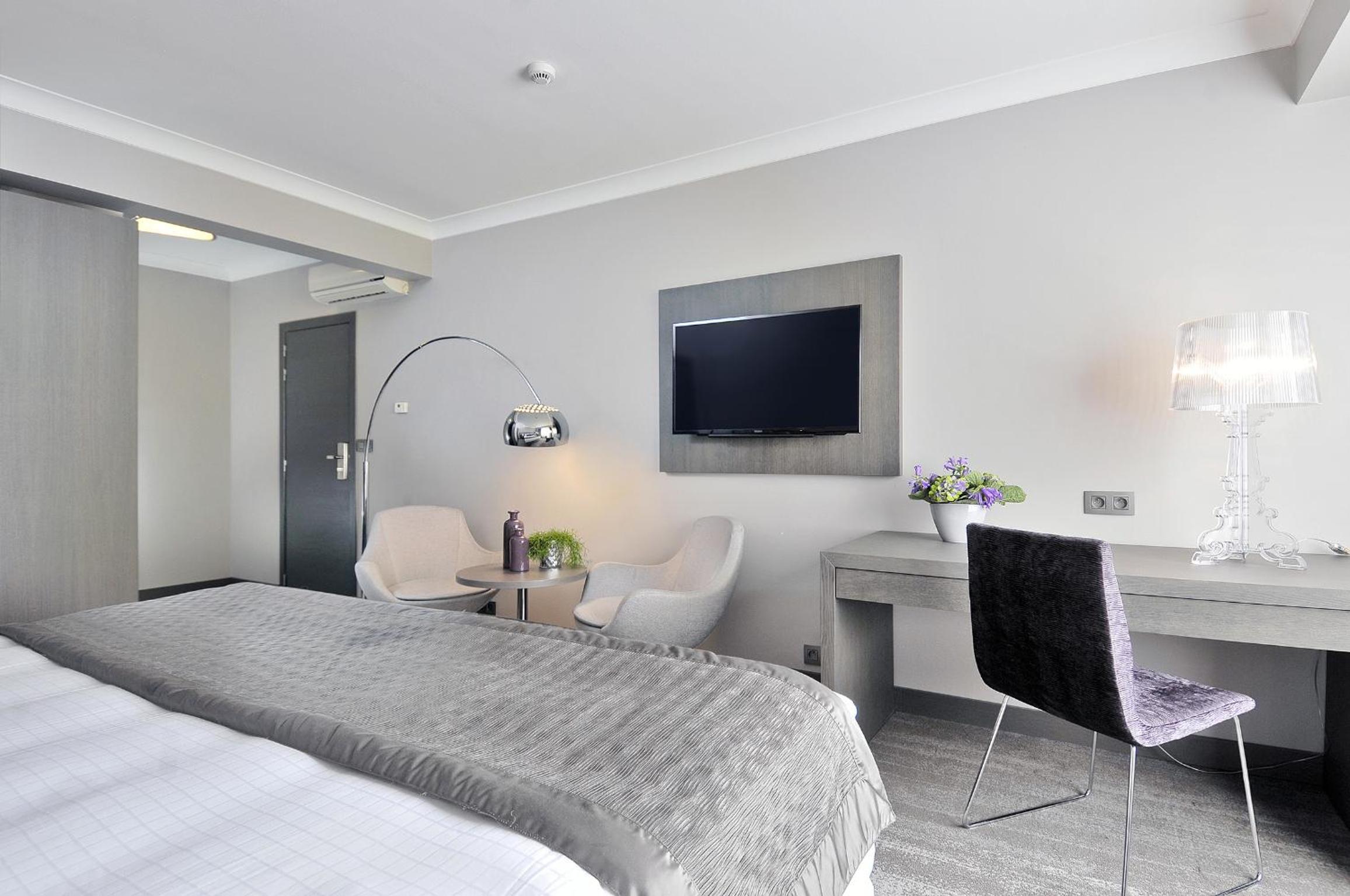 Double Room - Photo 5