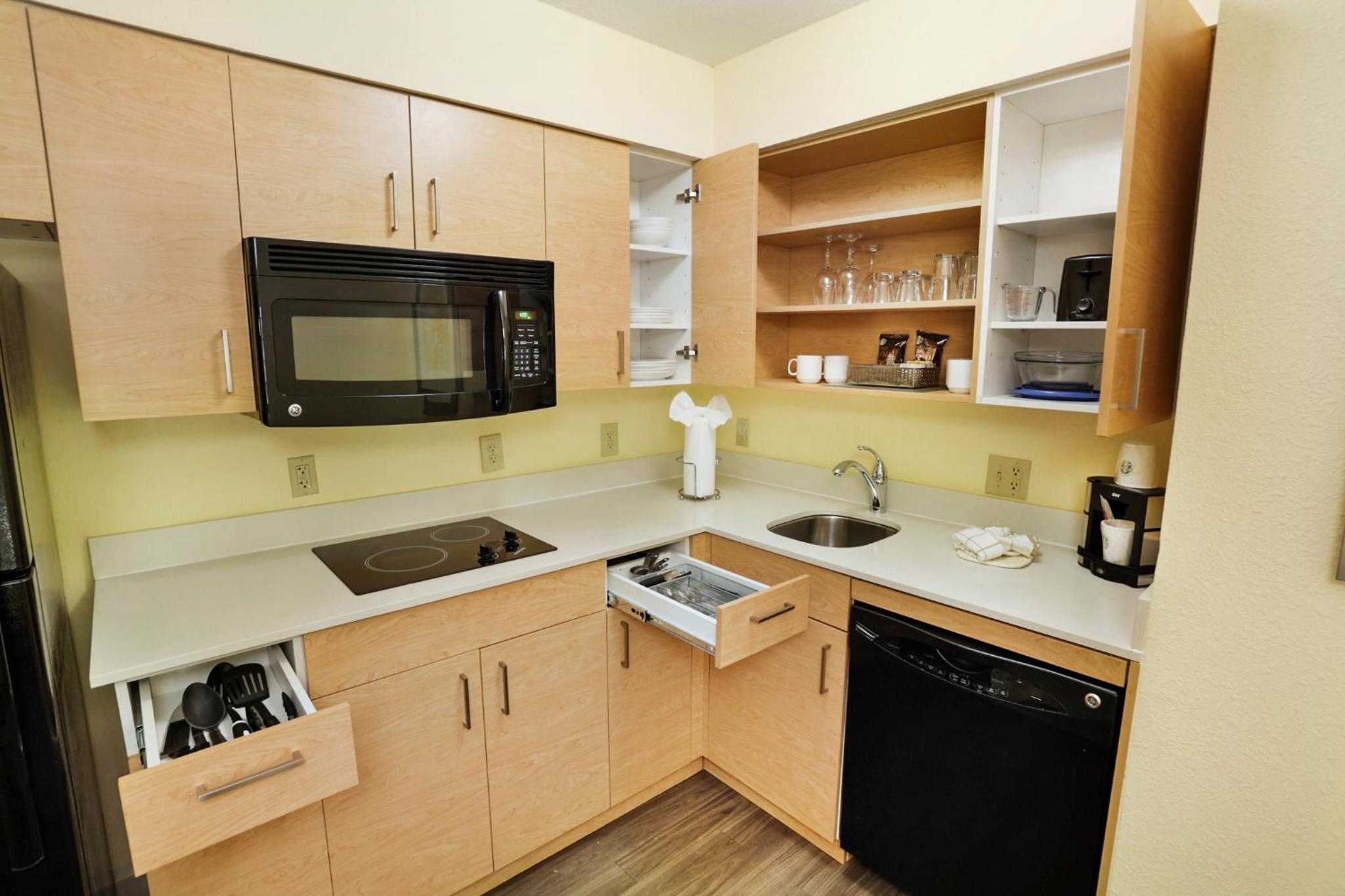 One-Bedroom Double Suite - Photo 5