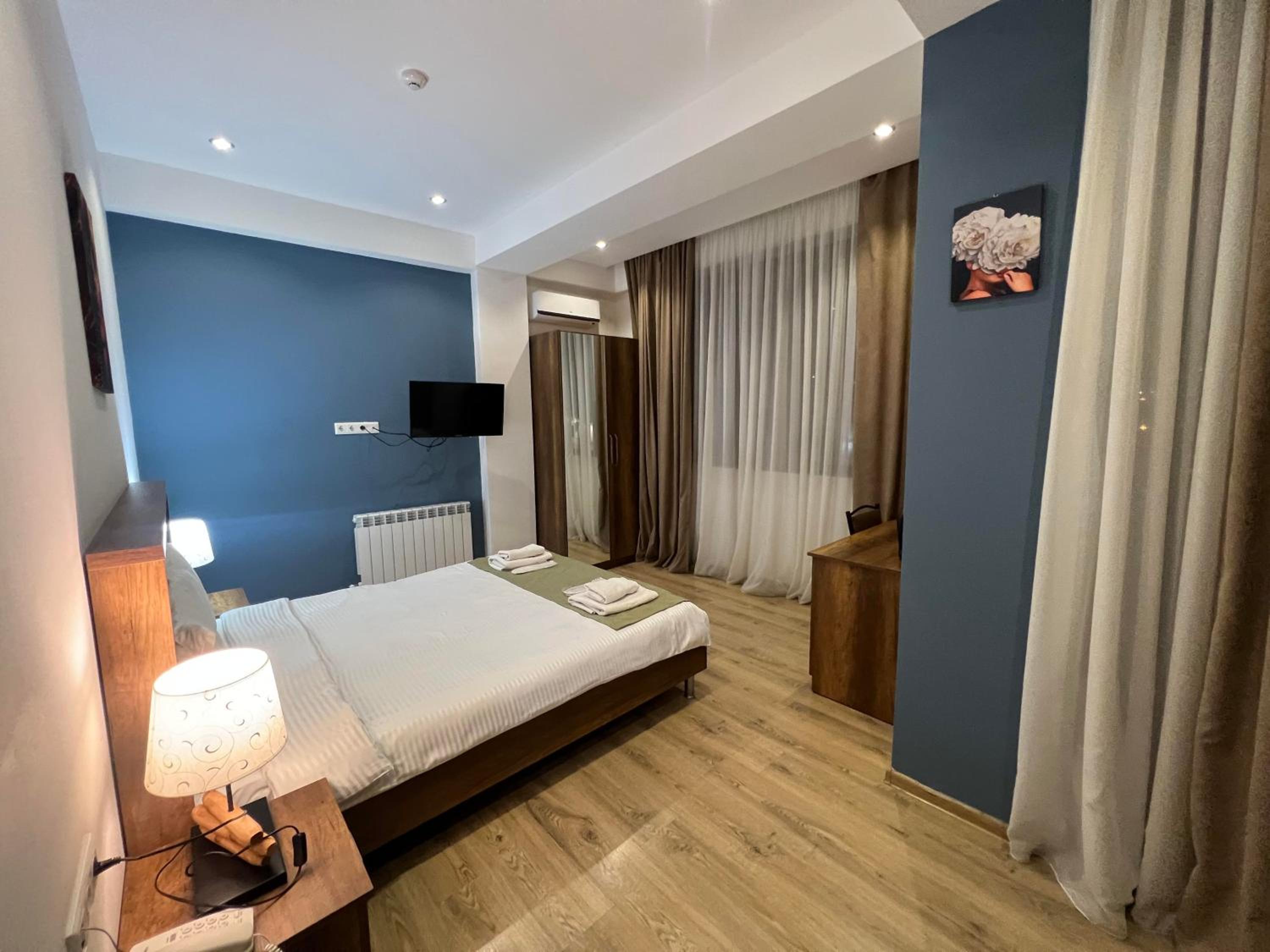 Standard Double Room photo 3