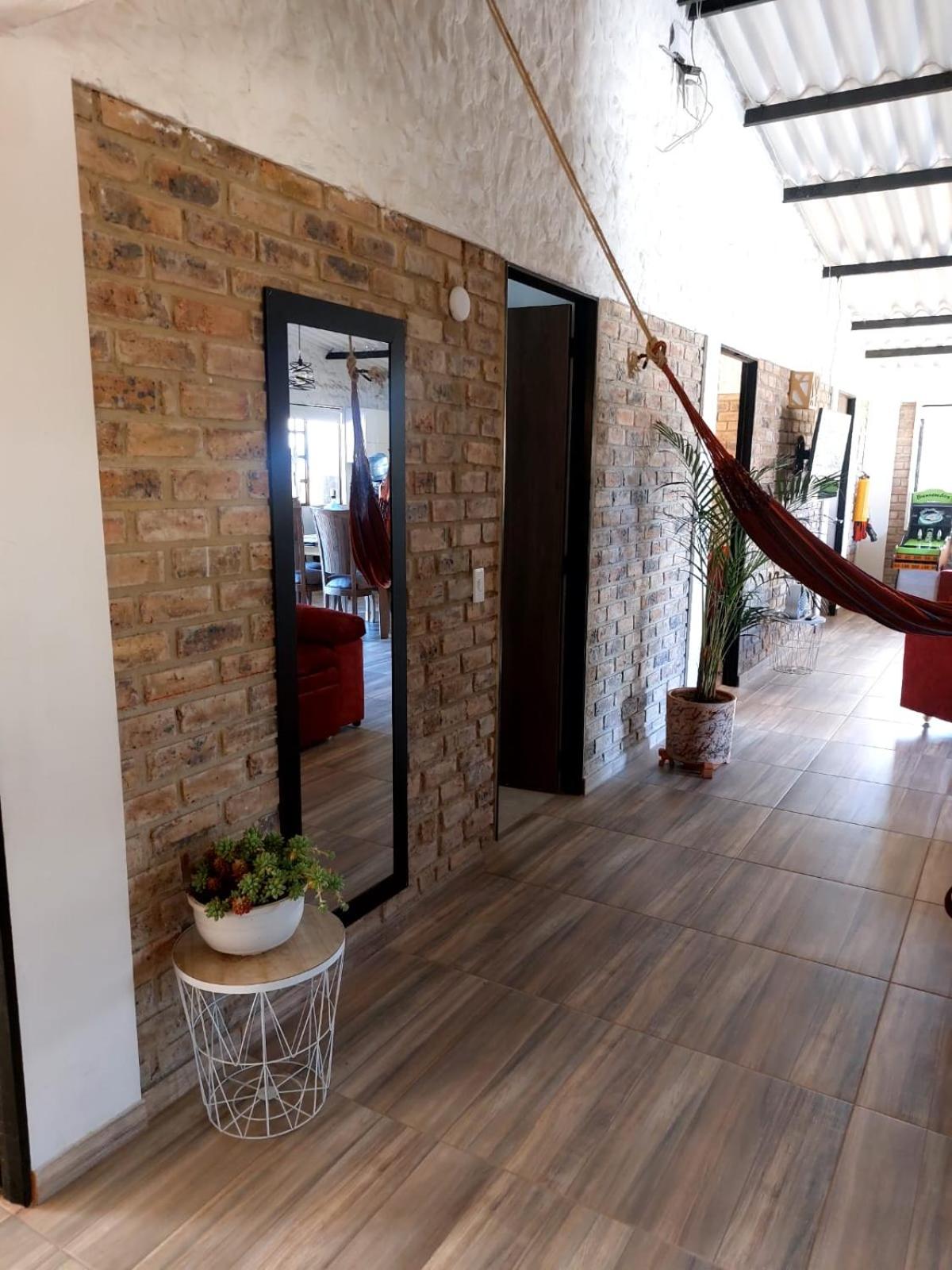 Four-Bedroom House photo 2
