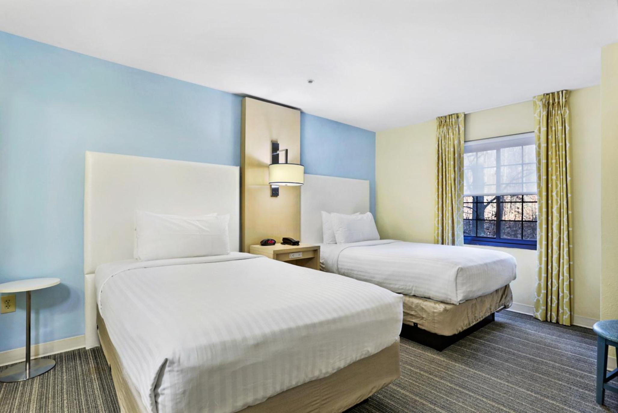 One-Bedroom Double Suite - Photo 7