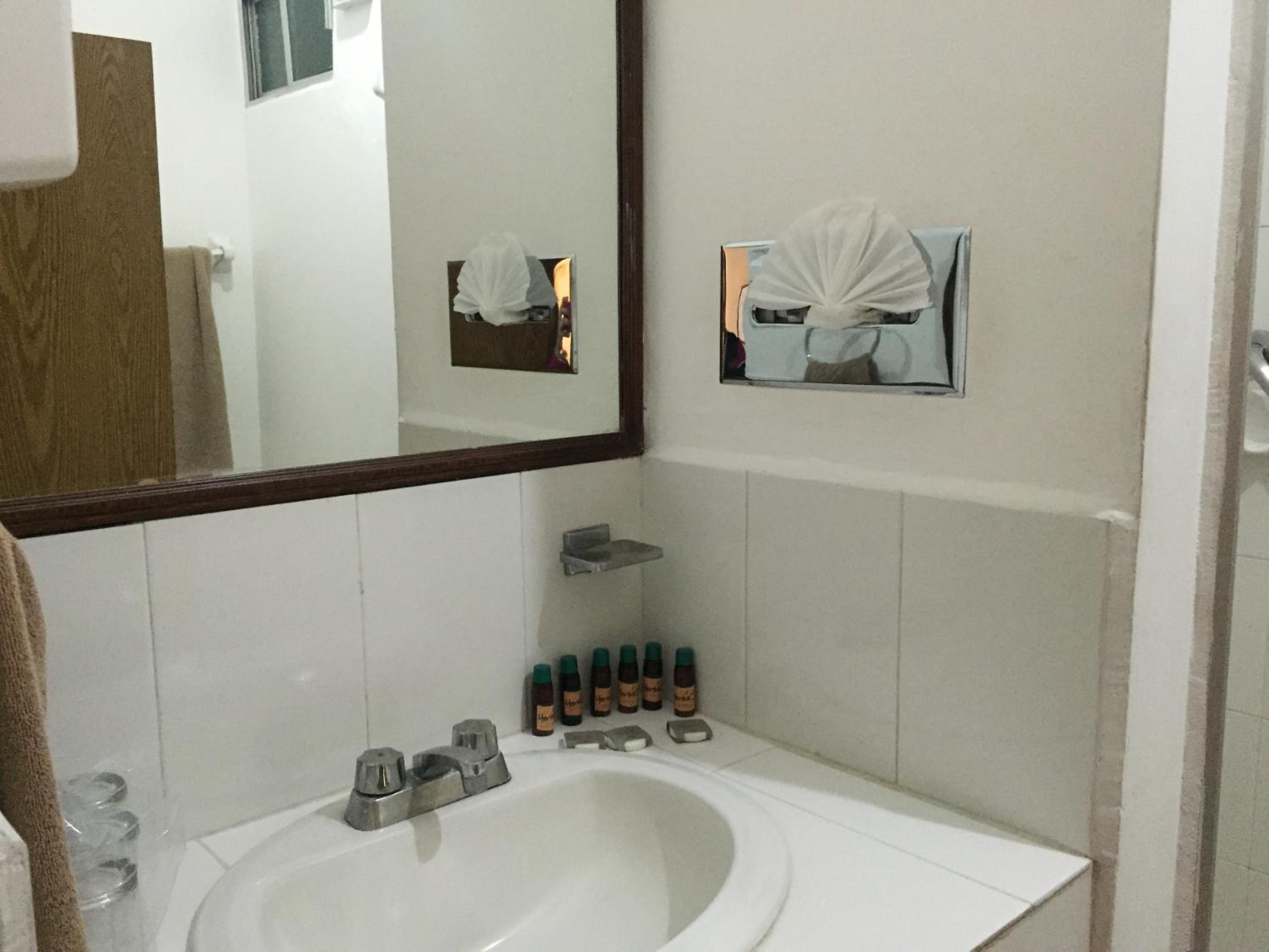 Double Room - Photo 3
