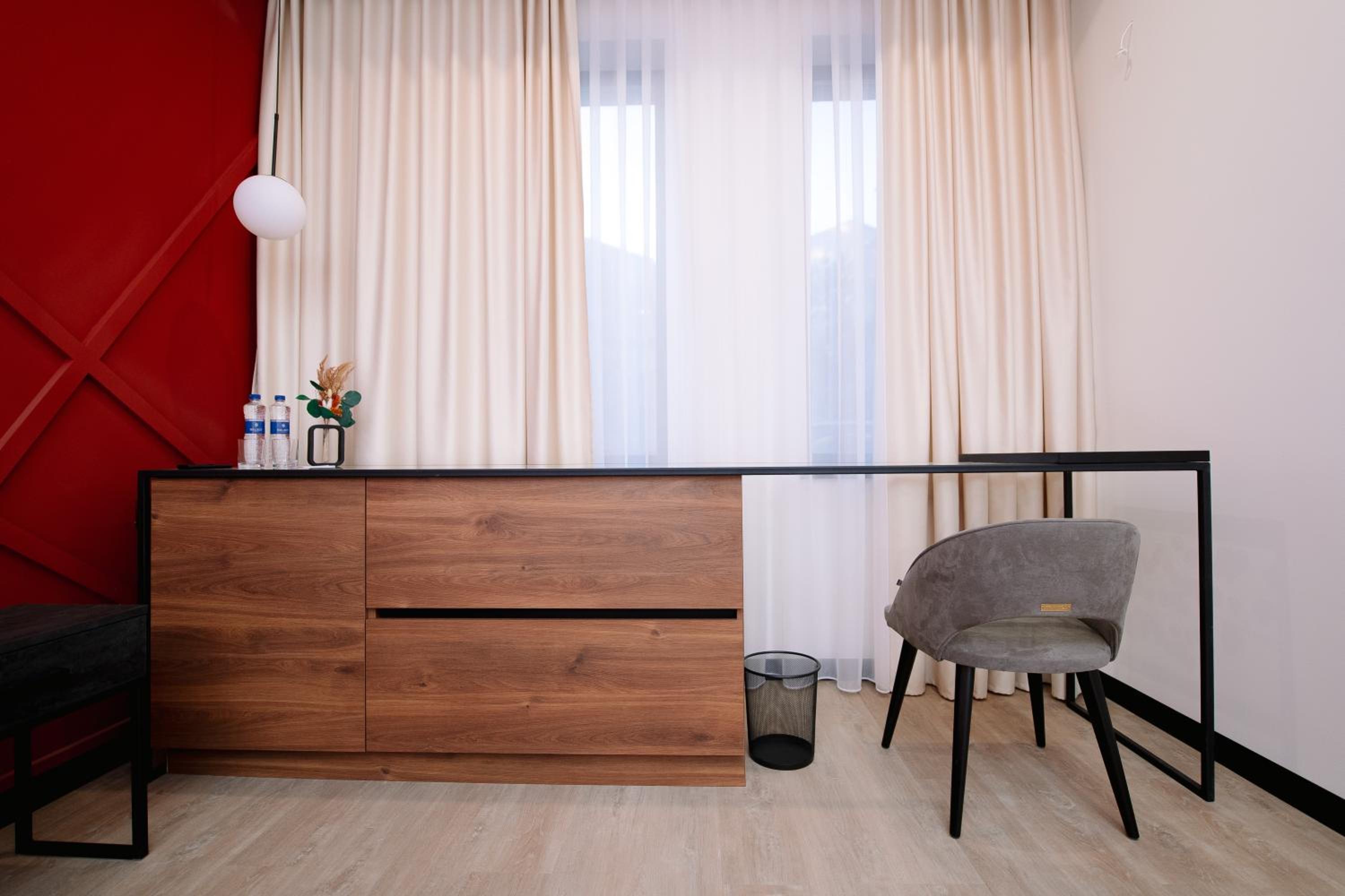 Large Double Or Twin Room