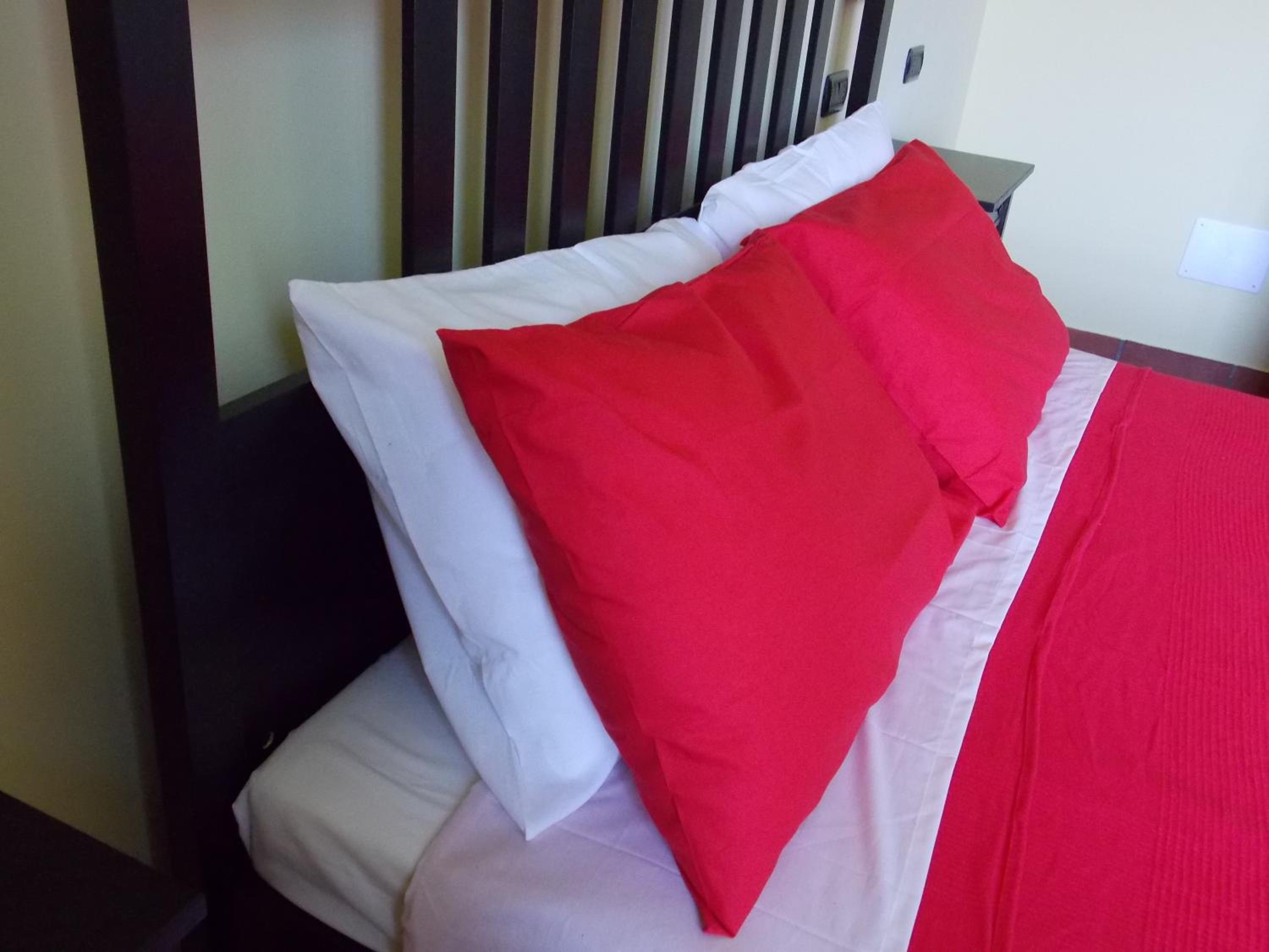 Standard King Room photo 1