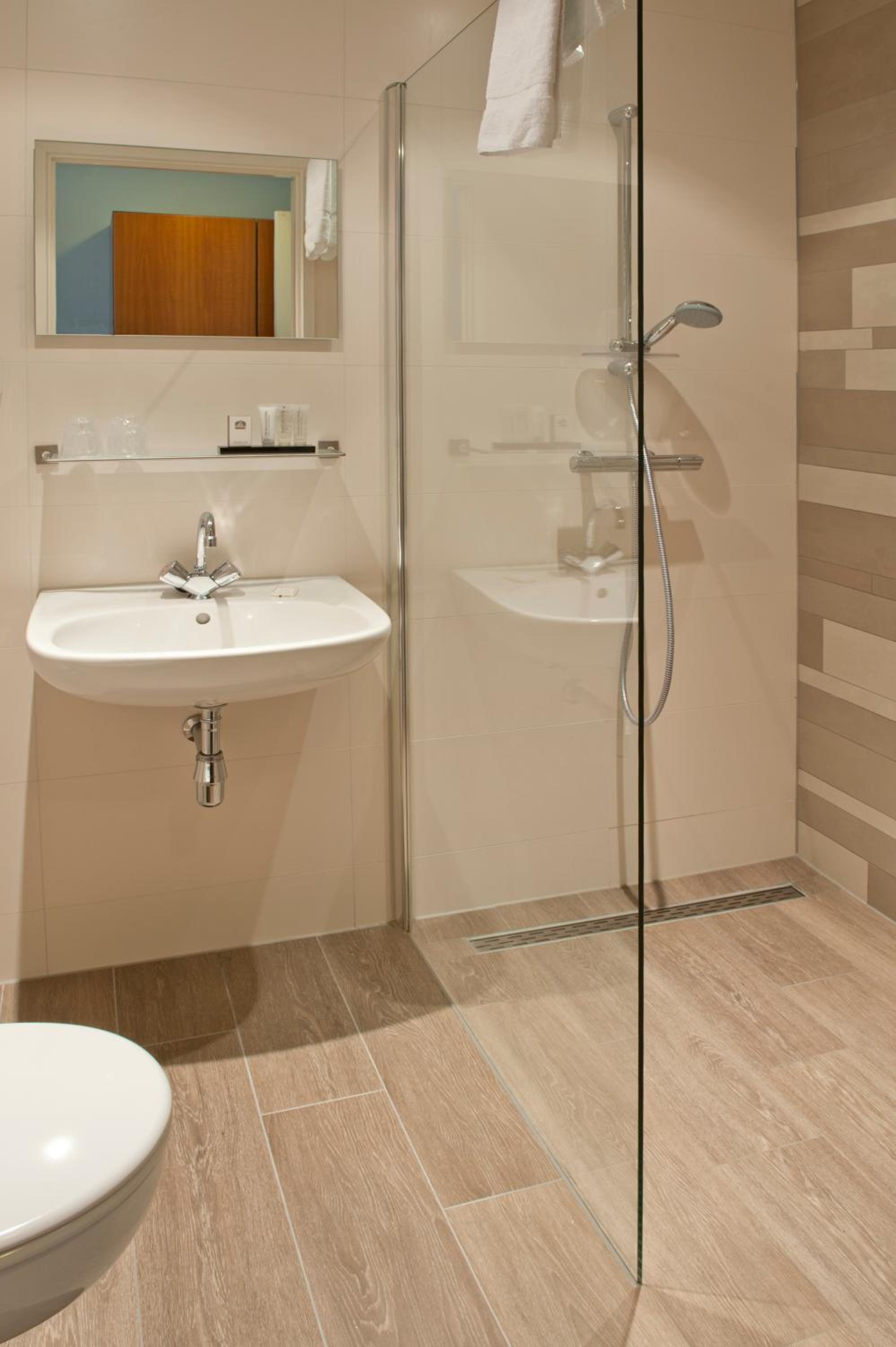 Budget Single Room photo 2