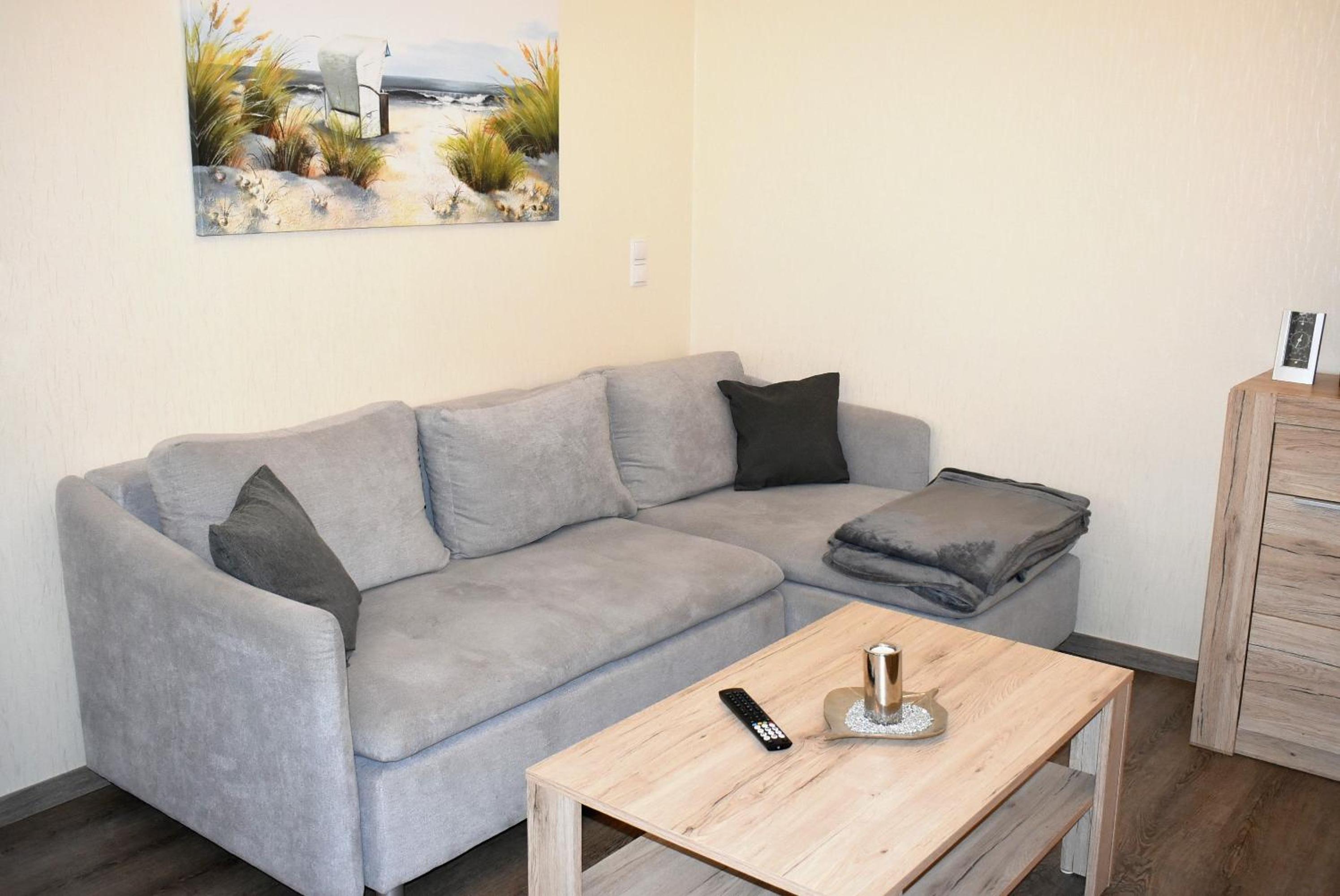 Two-Bedroom Apartment with Shower  photo 2