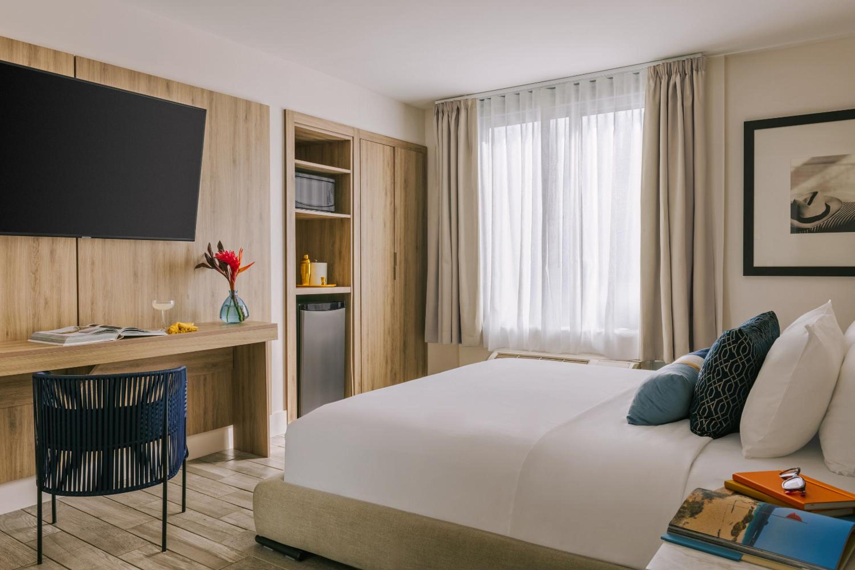 King Suite, Oceanfront (Self Check-in with Virtual Front Desk)