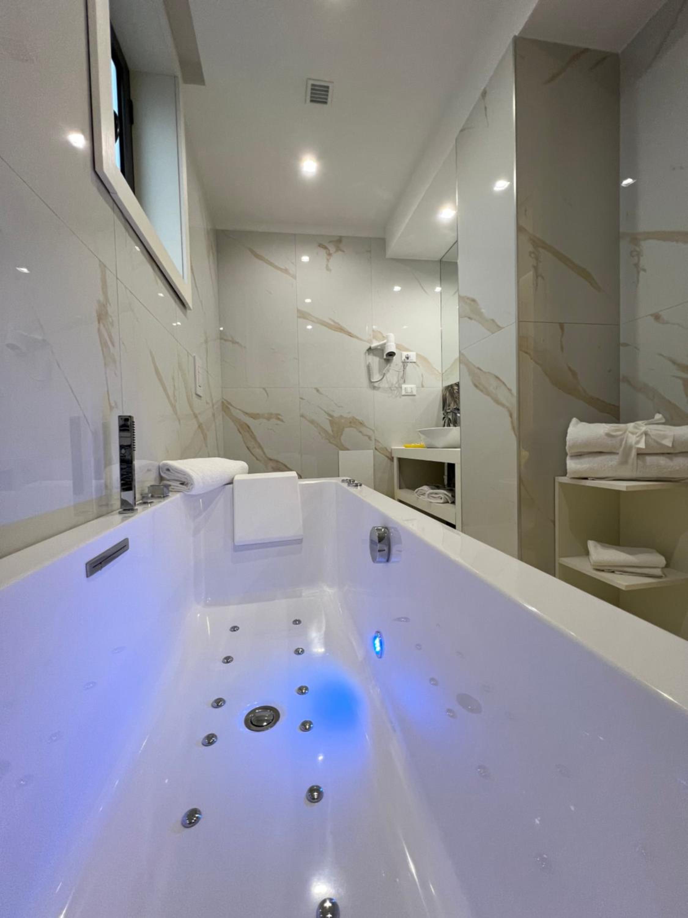 Junior Suite - Photo 20