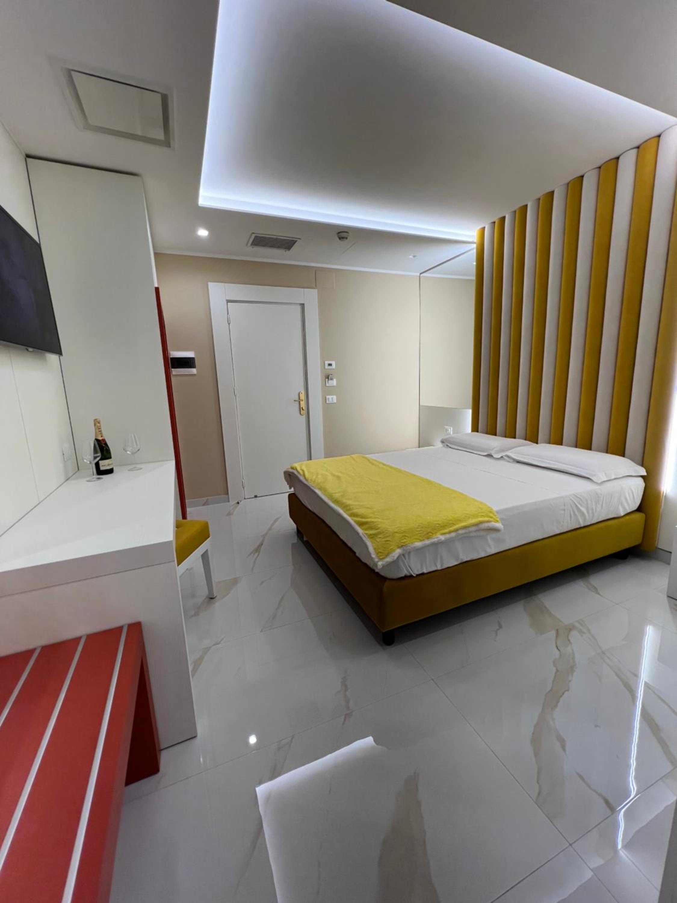 Junior Suite - Photo 1