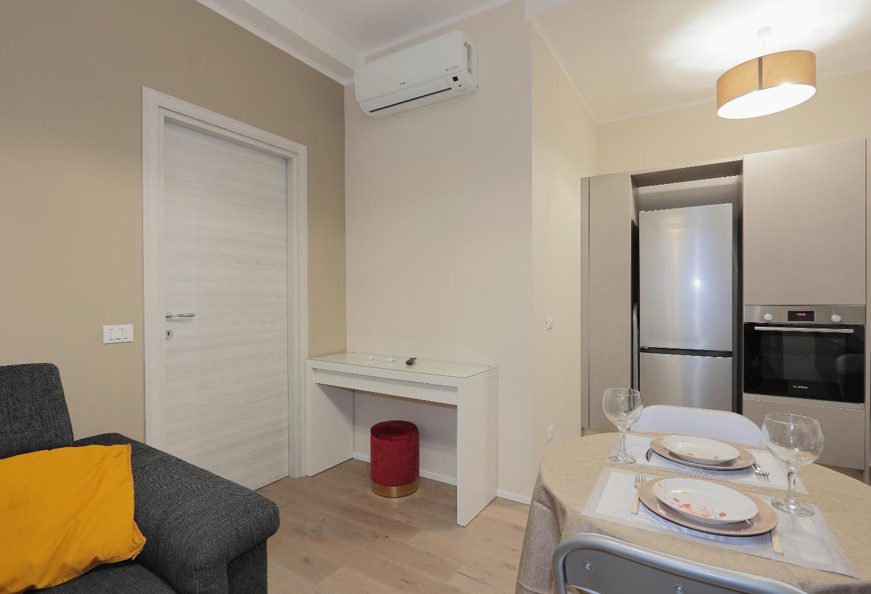 One-Bedroom Apartment