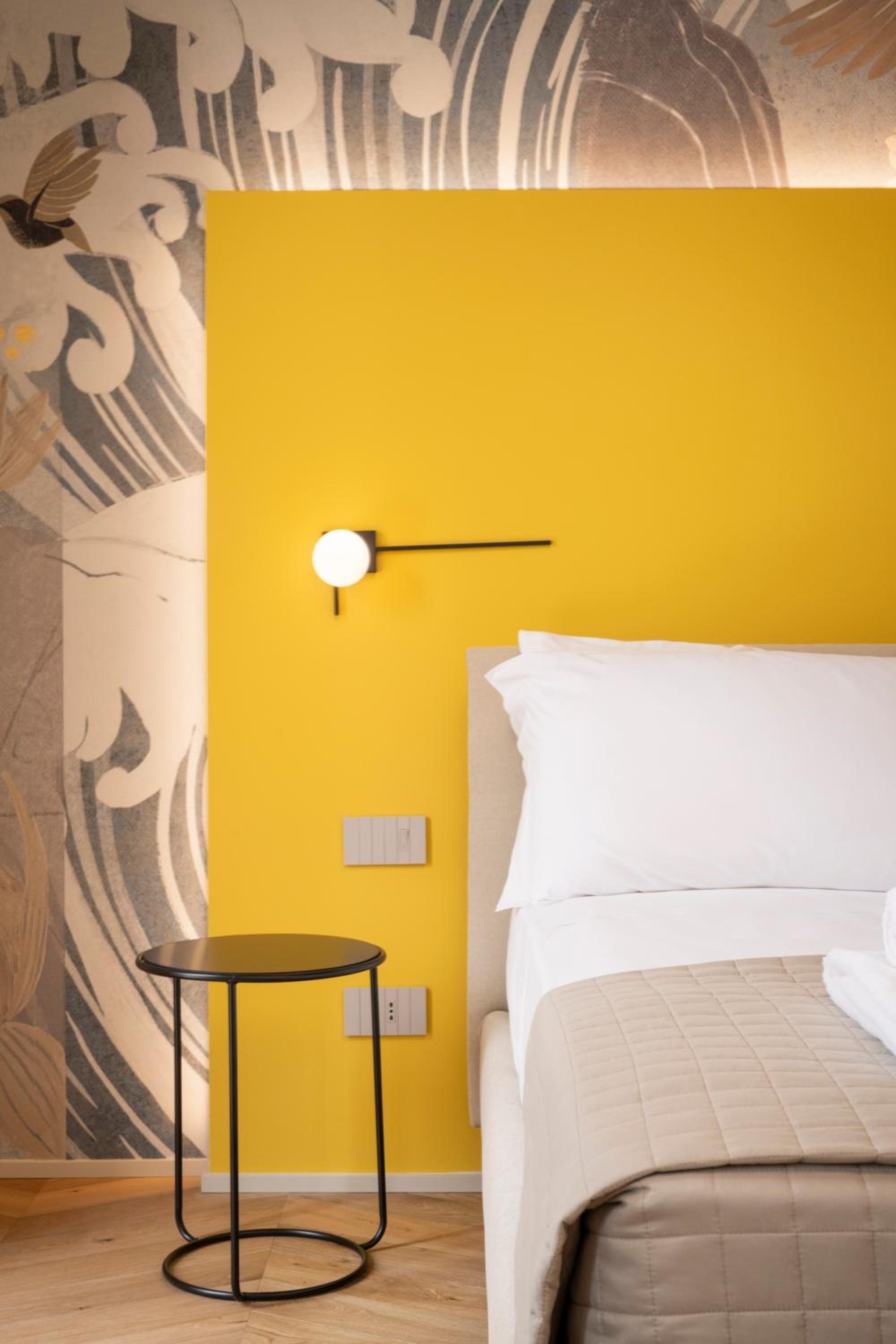 Deluxe Double Room with Balcony photo 2