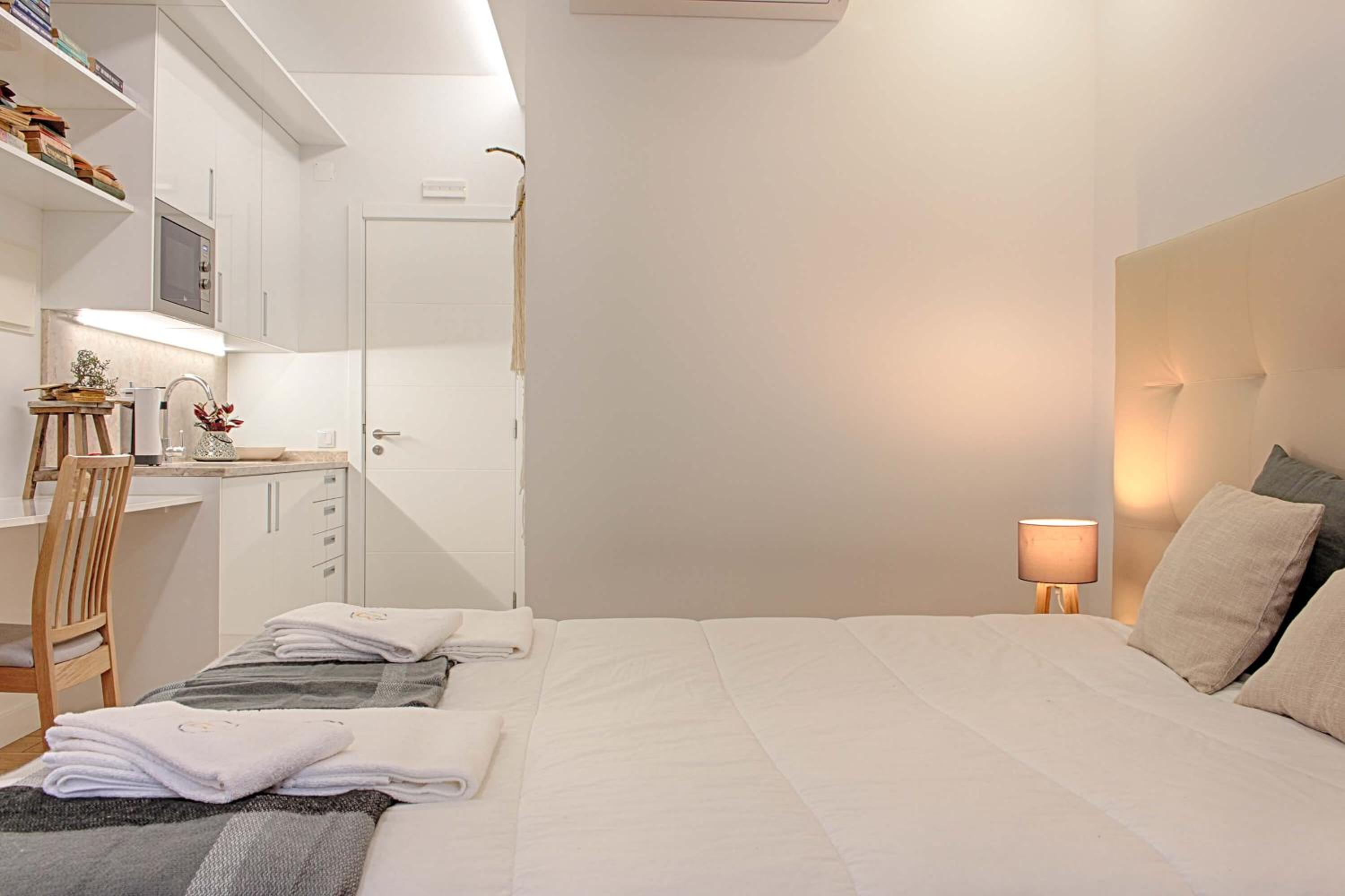 Deluxe Junior Suite - Photo 1