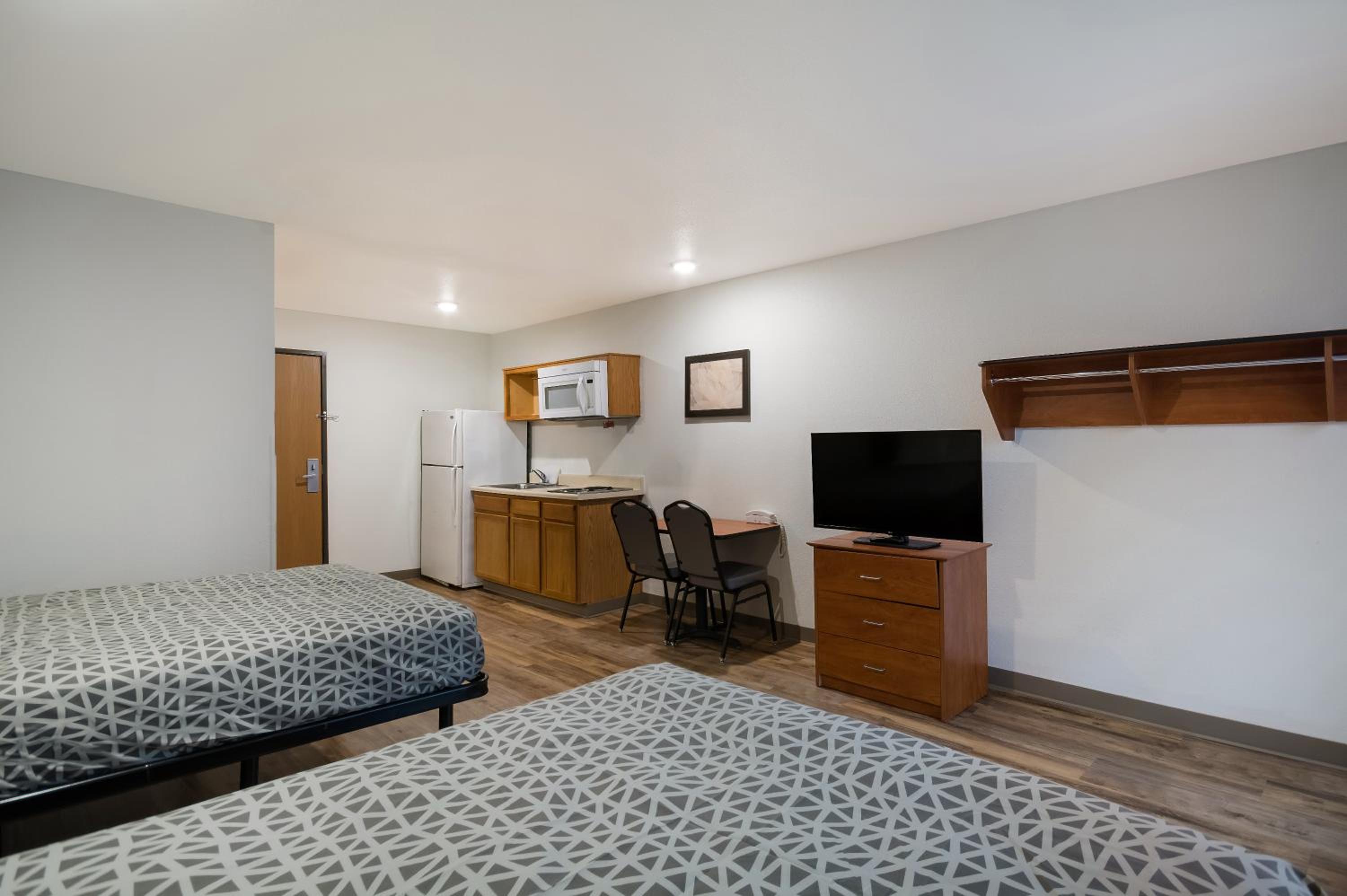 Double Room with Two Double Beds - Non-Smoking photo 2