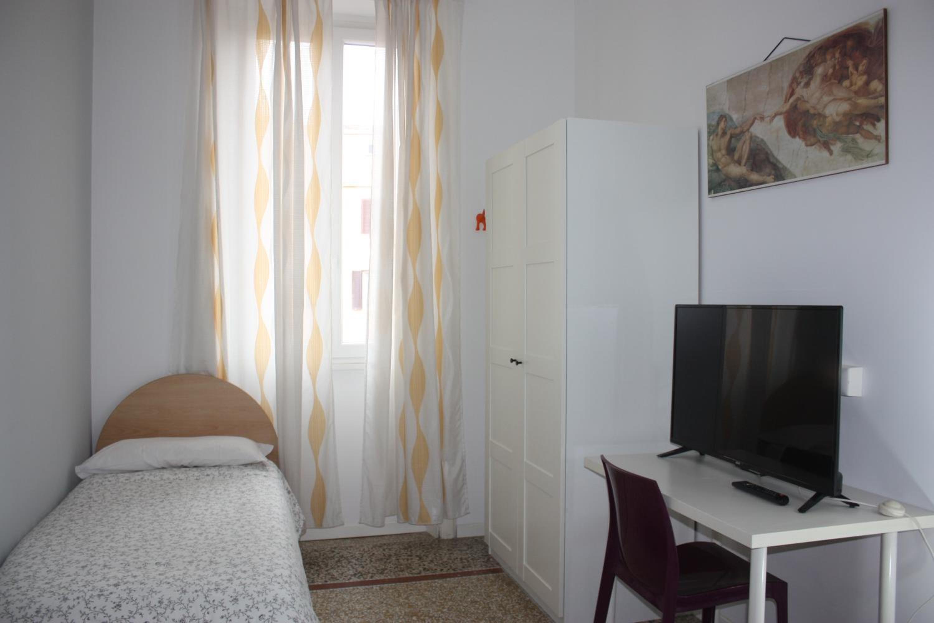 Twin Room with Private External Bathroom